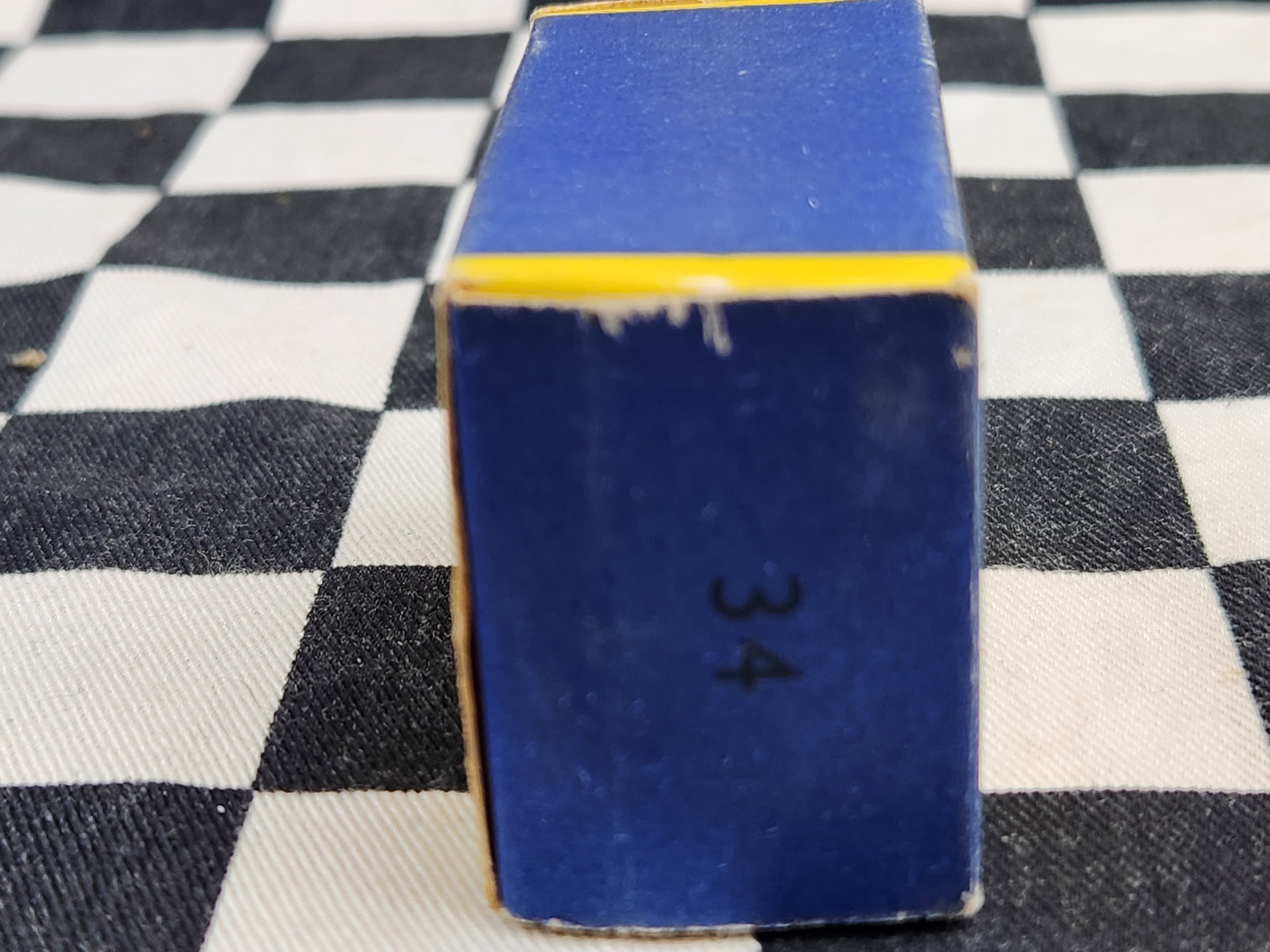 Matchbox Lesney Moko No34 Volkswagen Kombi Van in Original Box