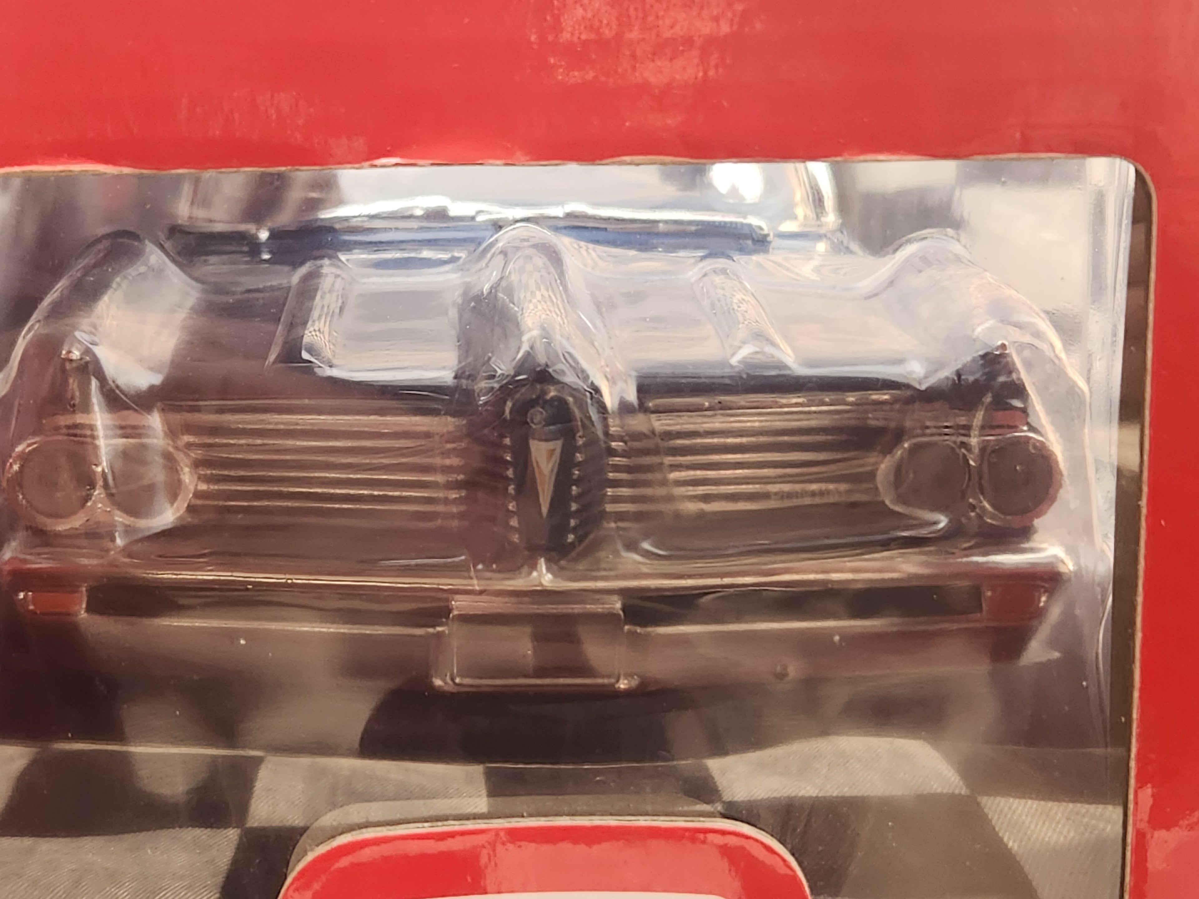 Auto World 1/18 Don Gay 1962 Pontiac Catalina Super Duty