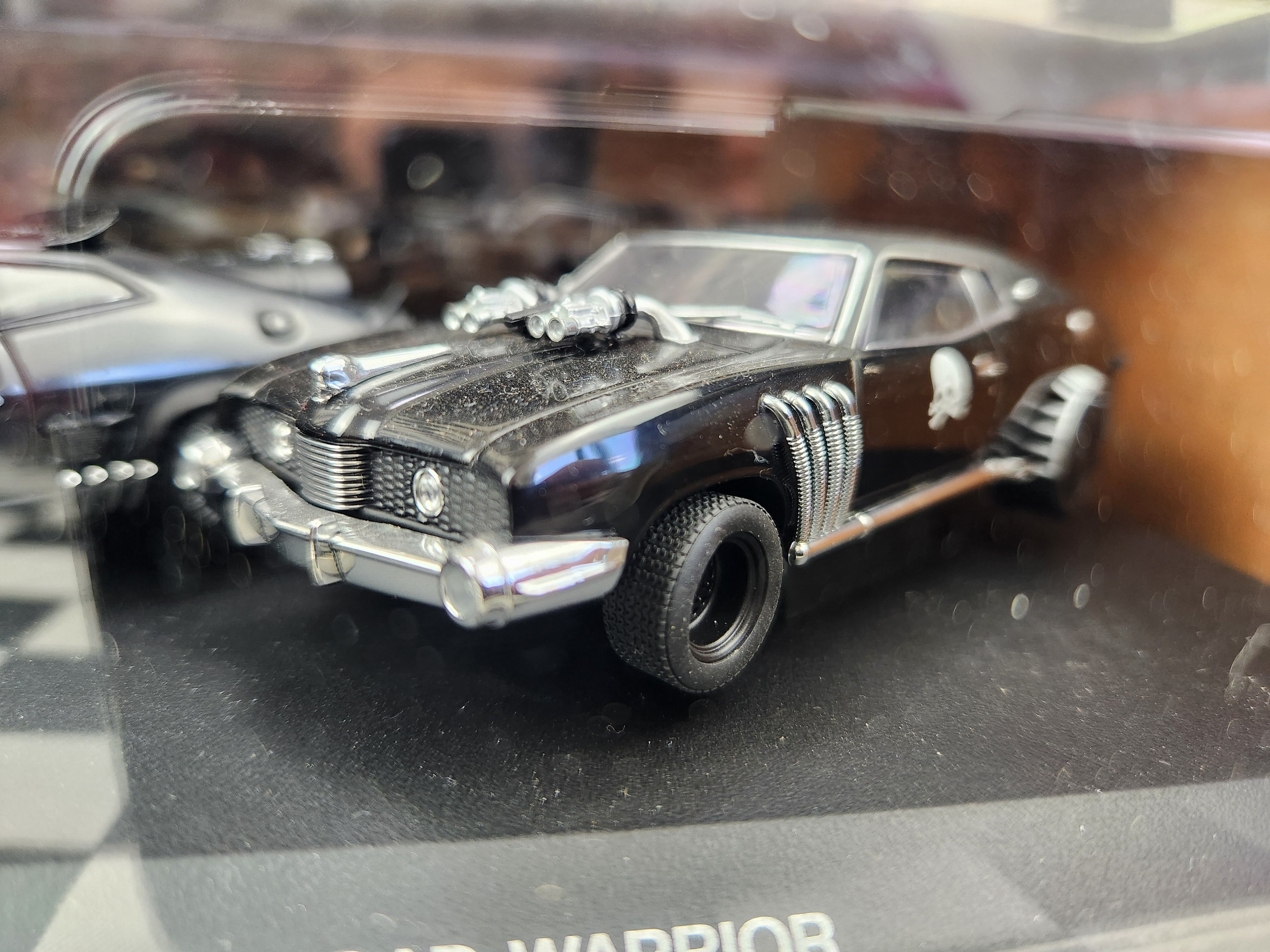 AutoArt 1:43 Mad Max 2 The Road Warrior Ford XB Interceptor / Enemy Car  Landau