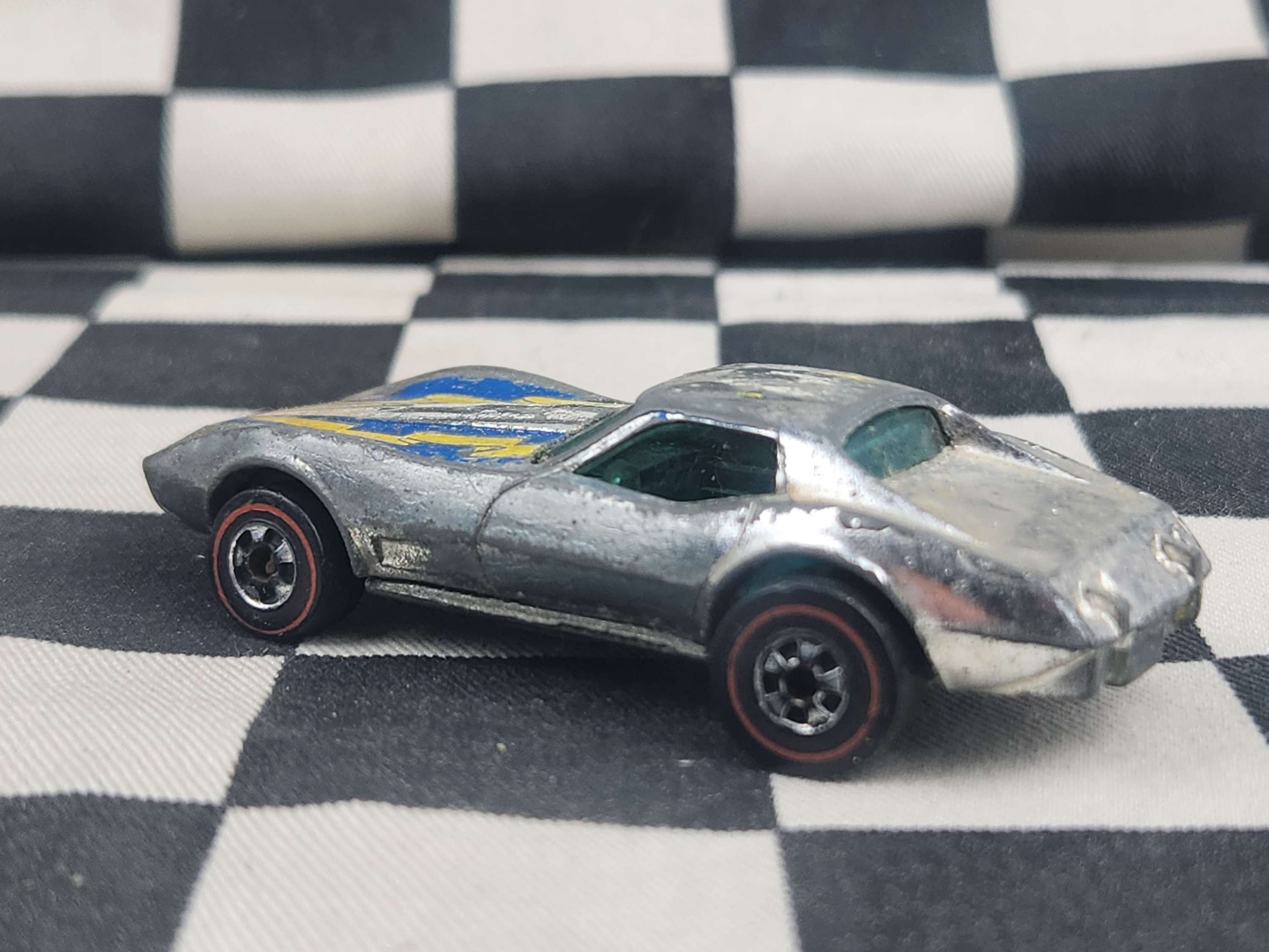 Vintage Loose Hot Wheels REDLINE Corvette Stingray Super Chrome