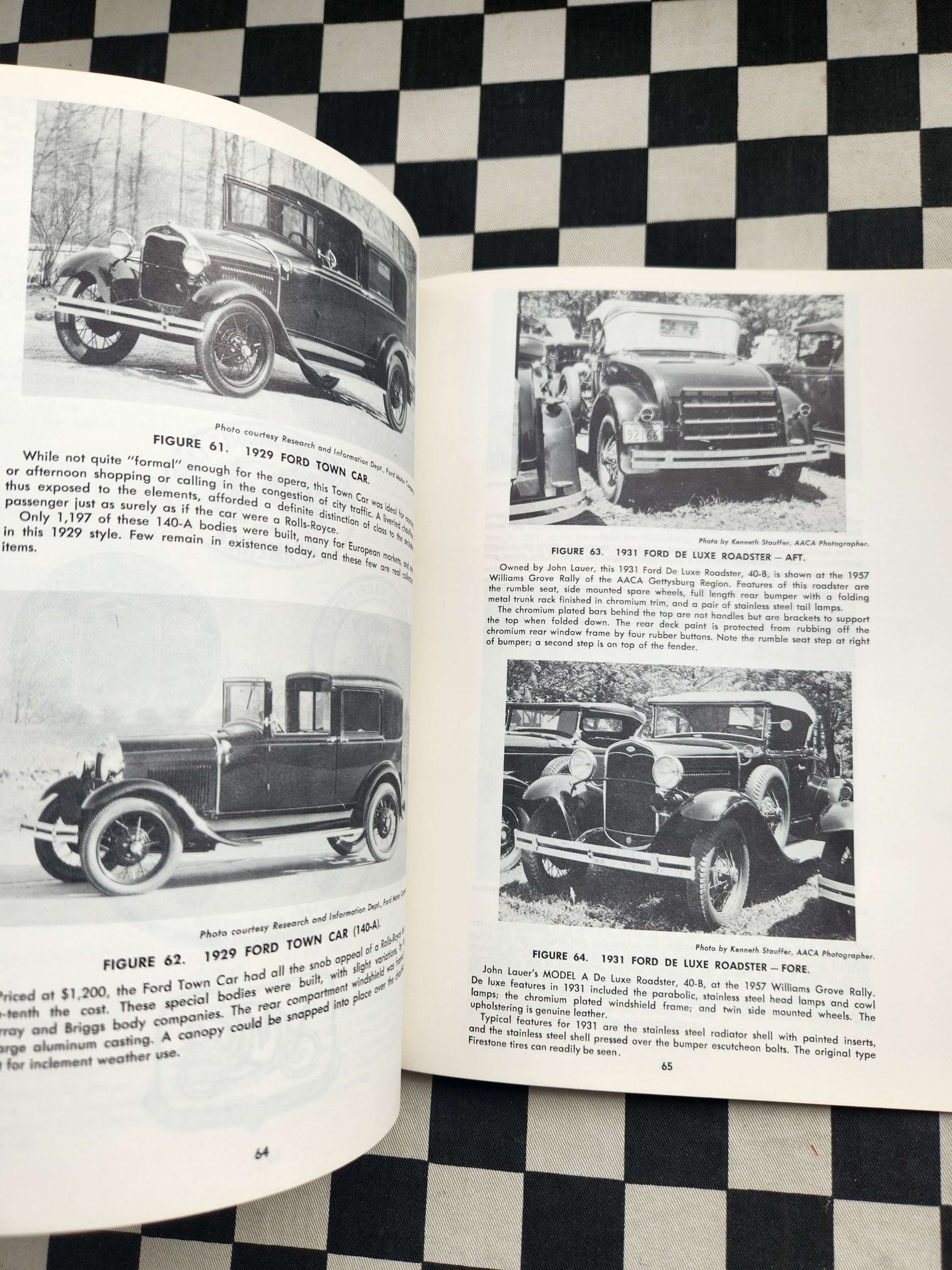 Henry's Fabulous Model A Ford Book Leslie r. Henry Floyd Clymer Publications 109