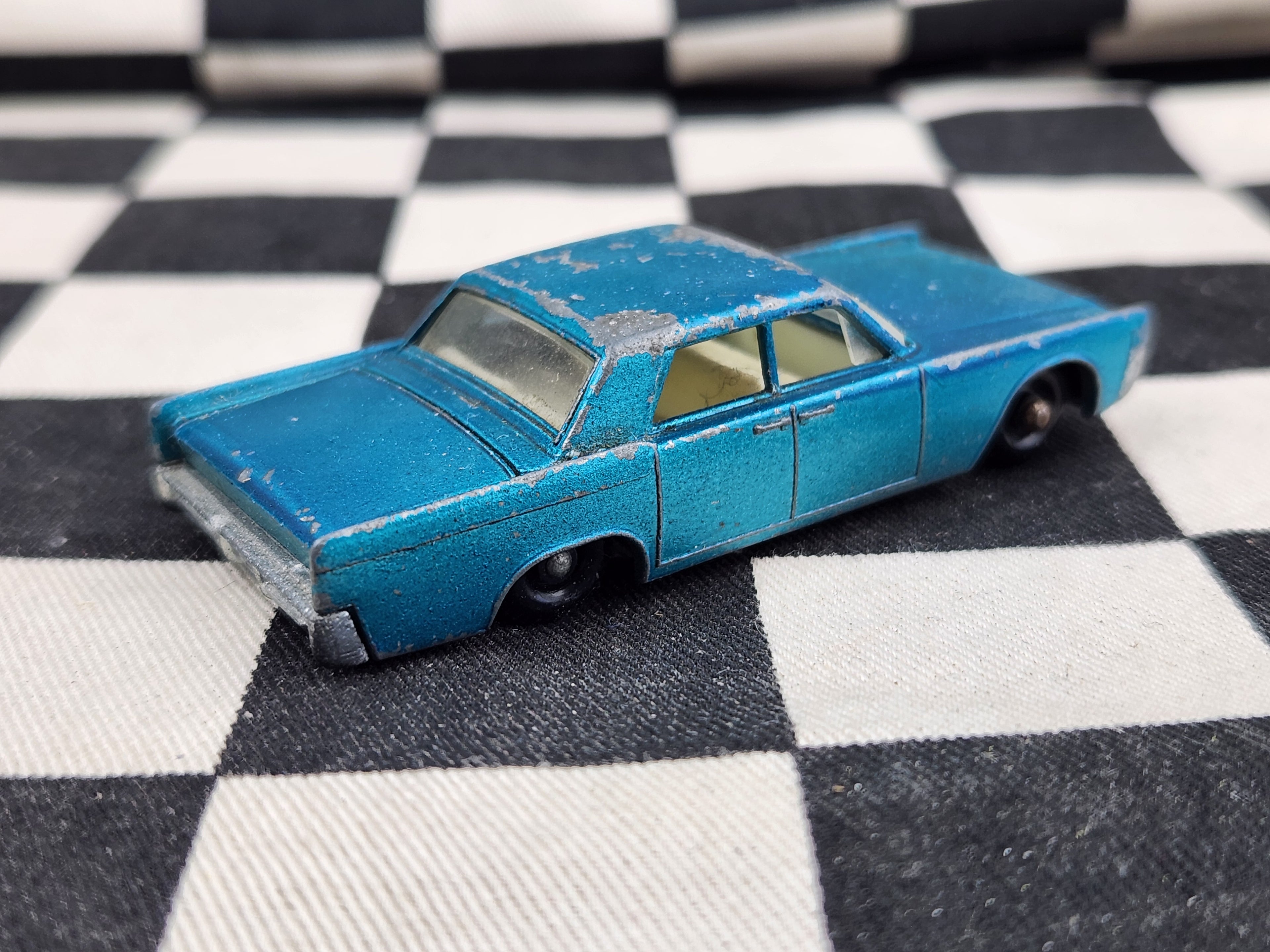 Vintage Loose Matchbox Lesney Lincoln Continental Blue
