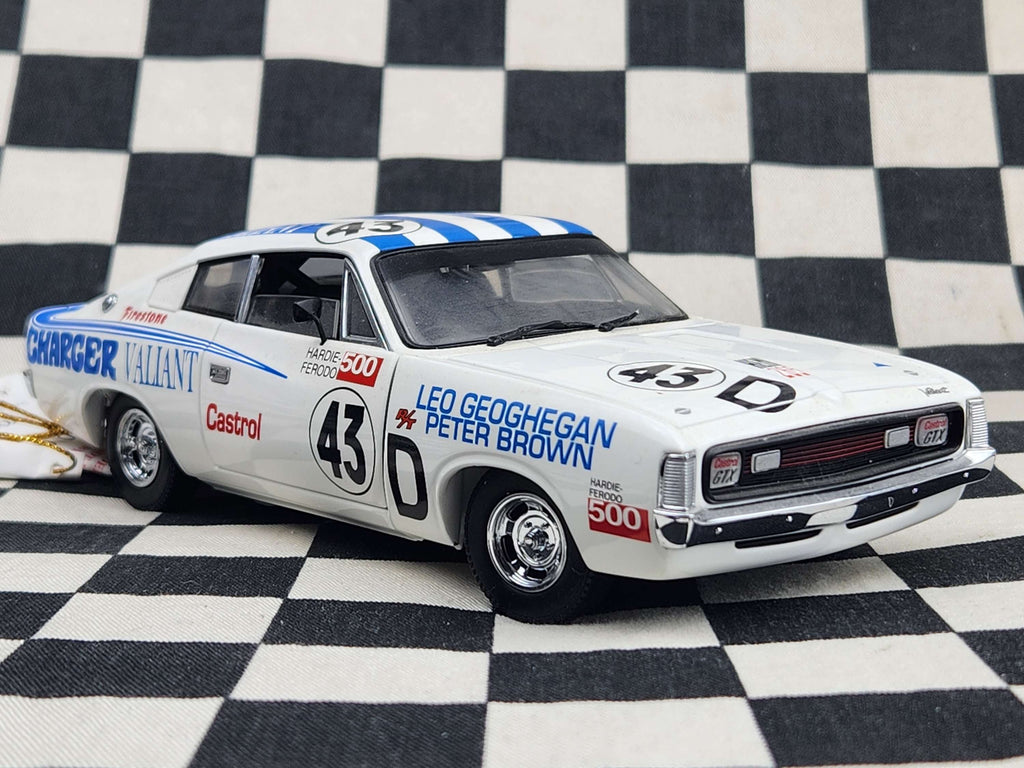 Trax 1/24 Superscale Valiant R/T E38 Charger Bathurst 1971 Leo Geoghegan