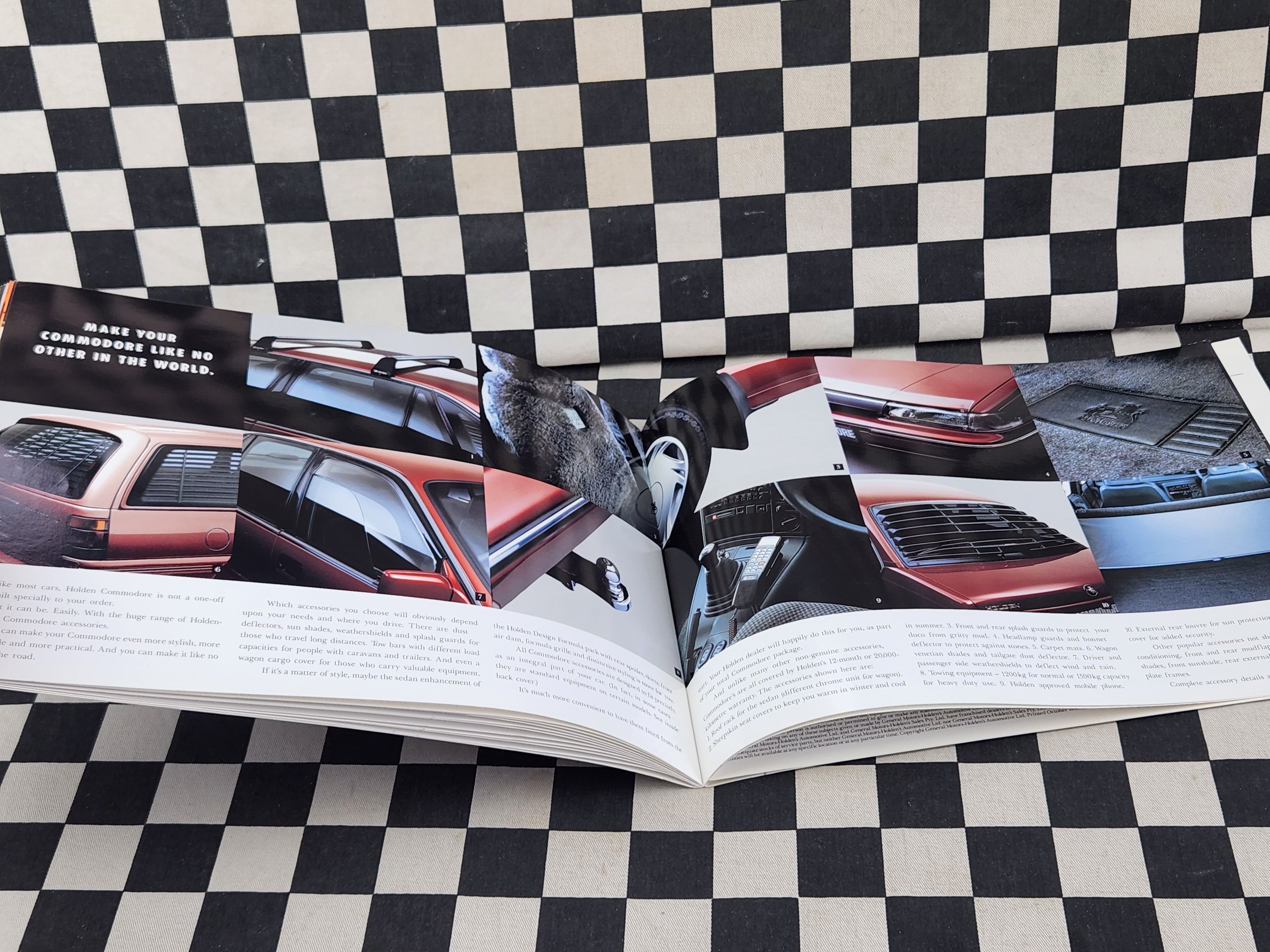VP Holden Commodore V6 V8 Executive Berlina SS Sales Brochure