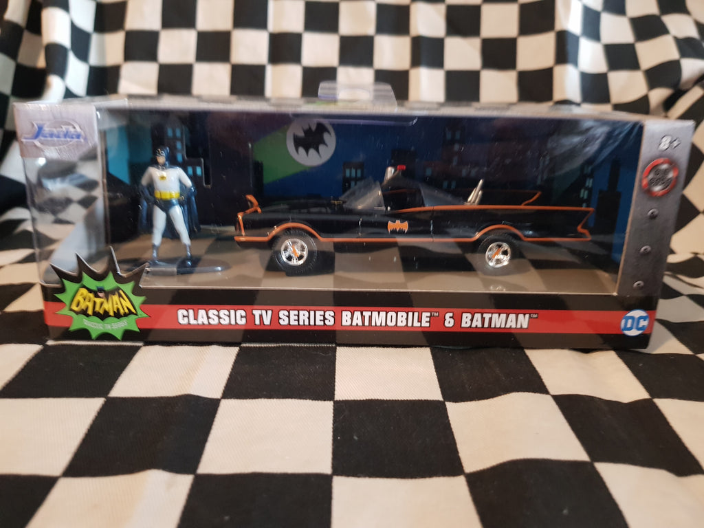 Jada 1:32 Tv Series Batmobile with Batman