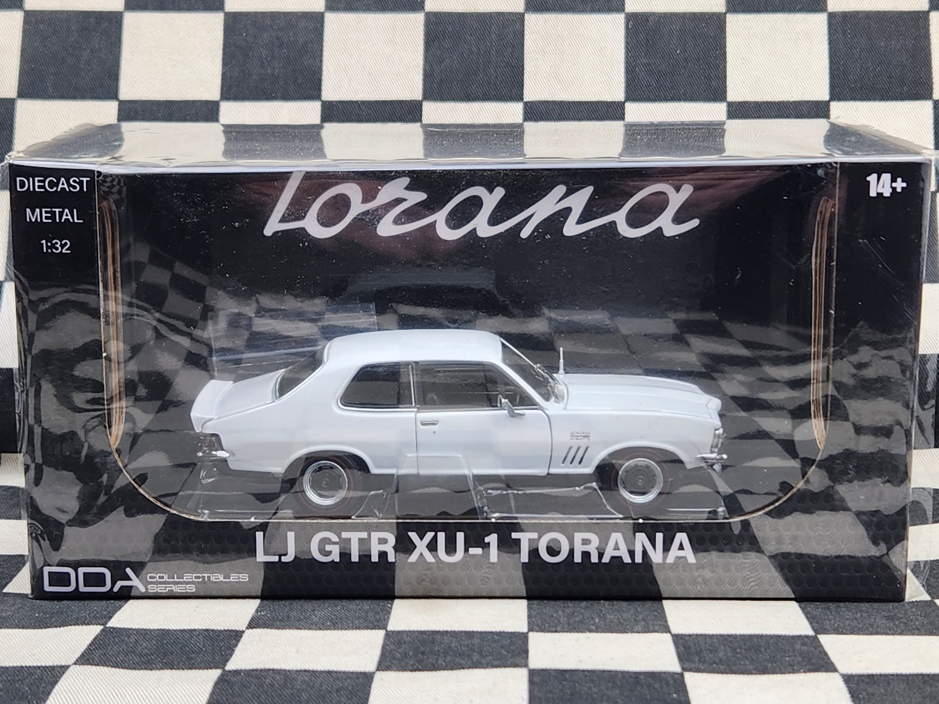 DDA 1/32 Holden Torana LJ GTR XU1