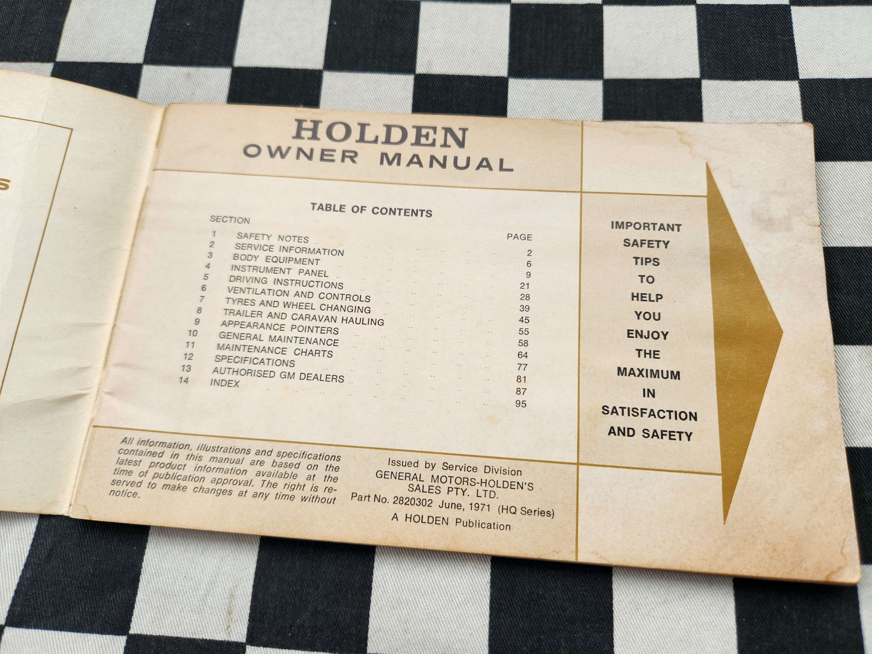 Genuine Holden HQ Owners Glovebox Manual June 1971 Print