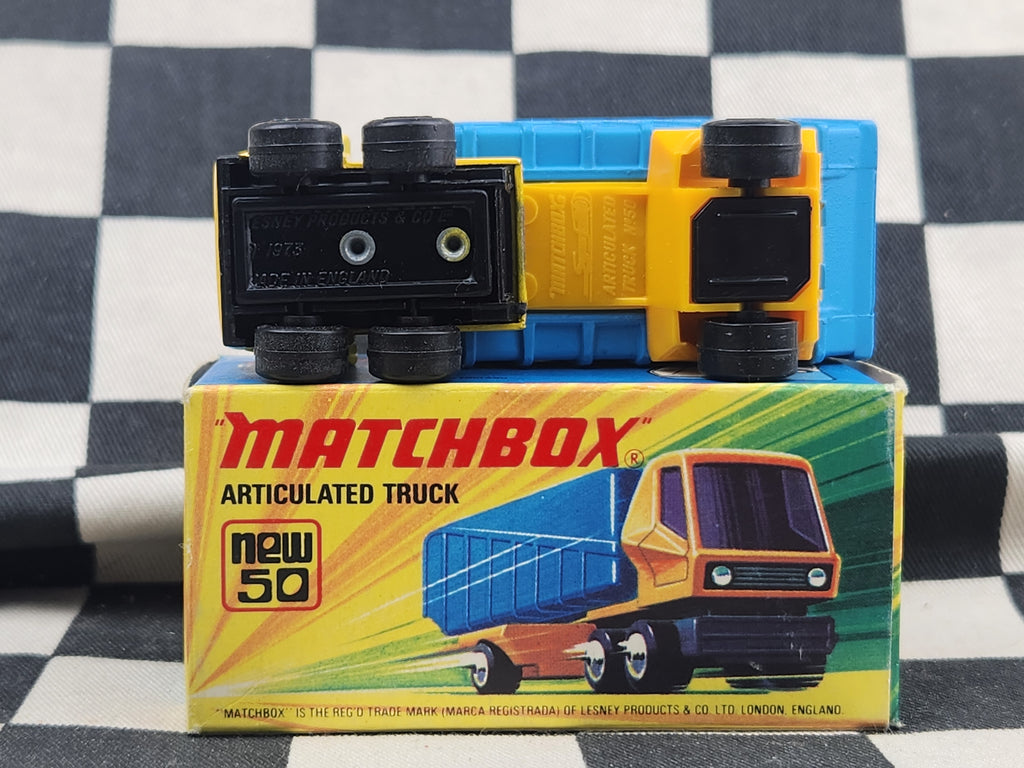 Vintage 1972 Matchbox Articulated Truck in Original Box