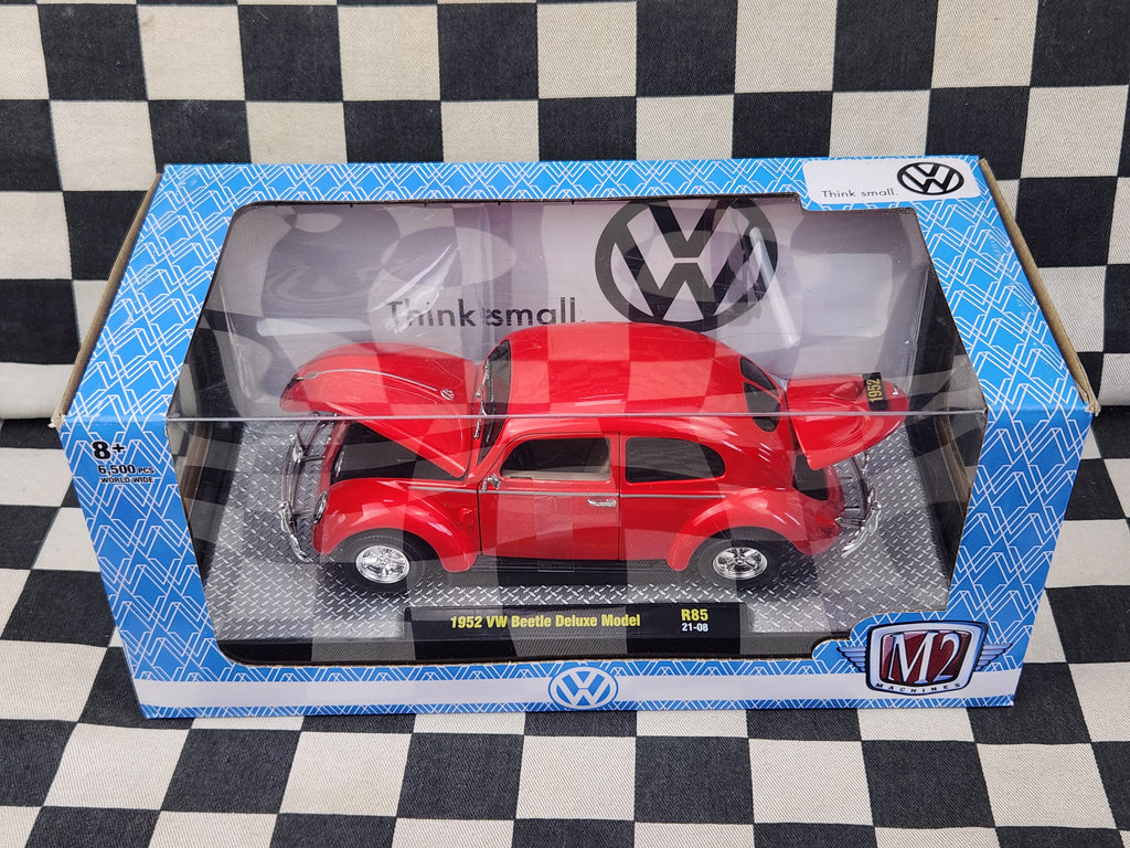 M2 Machines 1:24 Diecast 1952 Volkswagen Beetle Deluxe
