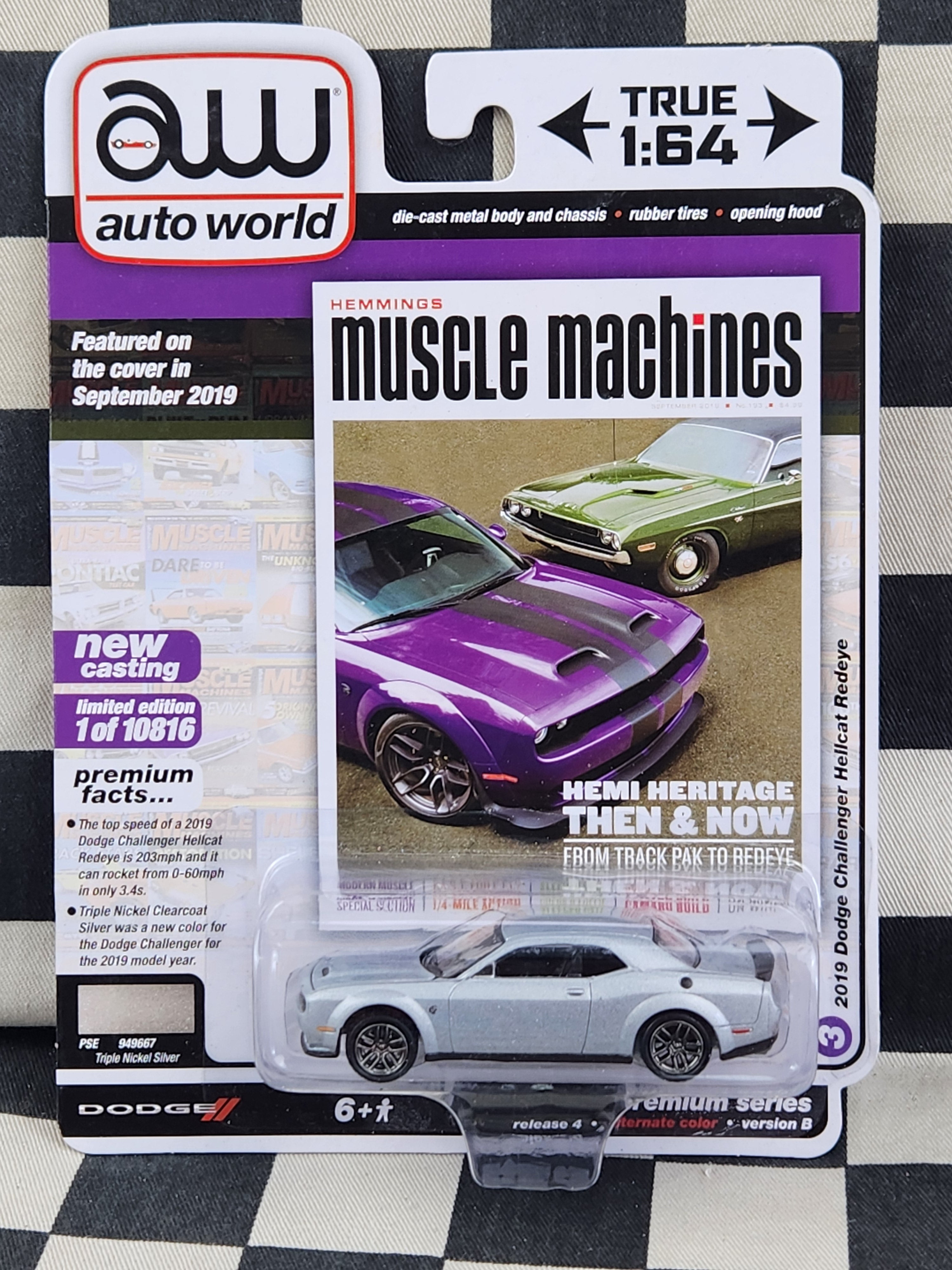 Auto World Modern Muscle 2019 Dodge Challenger Hellcat Redeye Nickel Silver