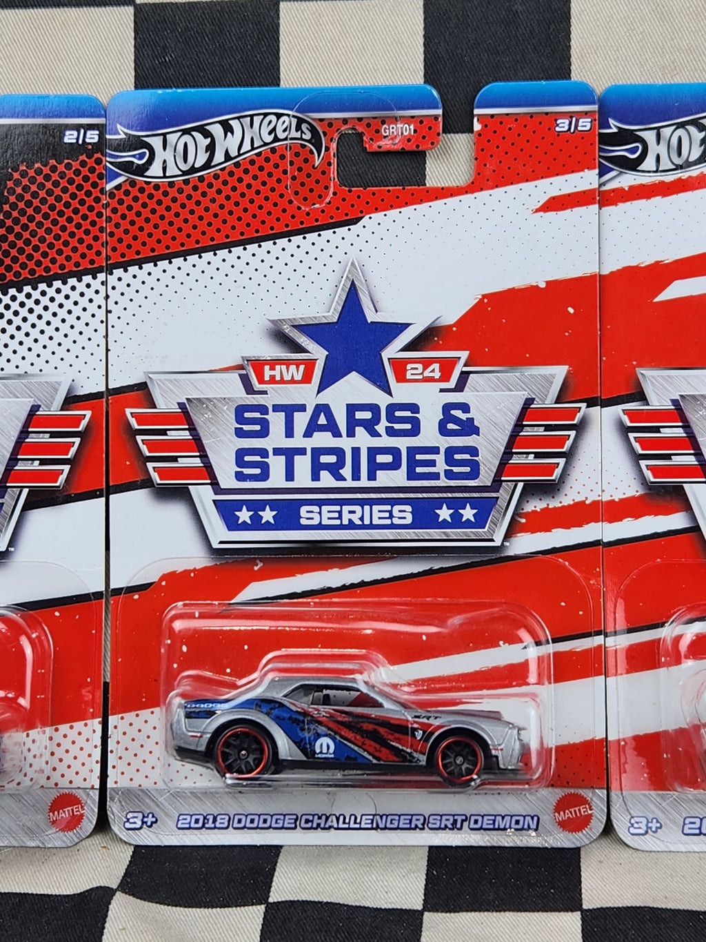 Hot Wheels Stars & Stripes Set 5 Cars Mustang Corvette Camaro Challenger Viper