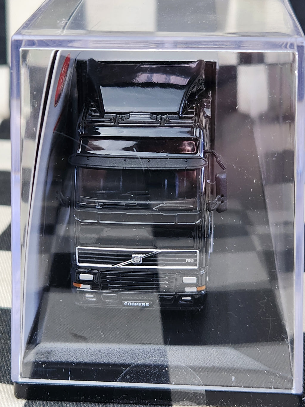Trax Volvo Truck Coopers Brewery TR100B