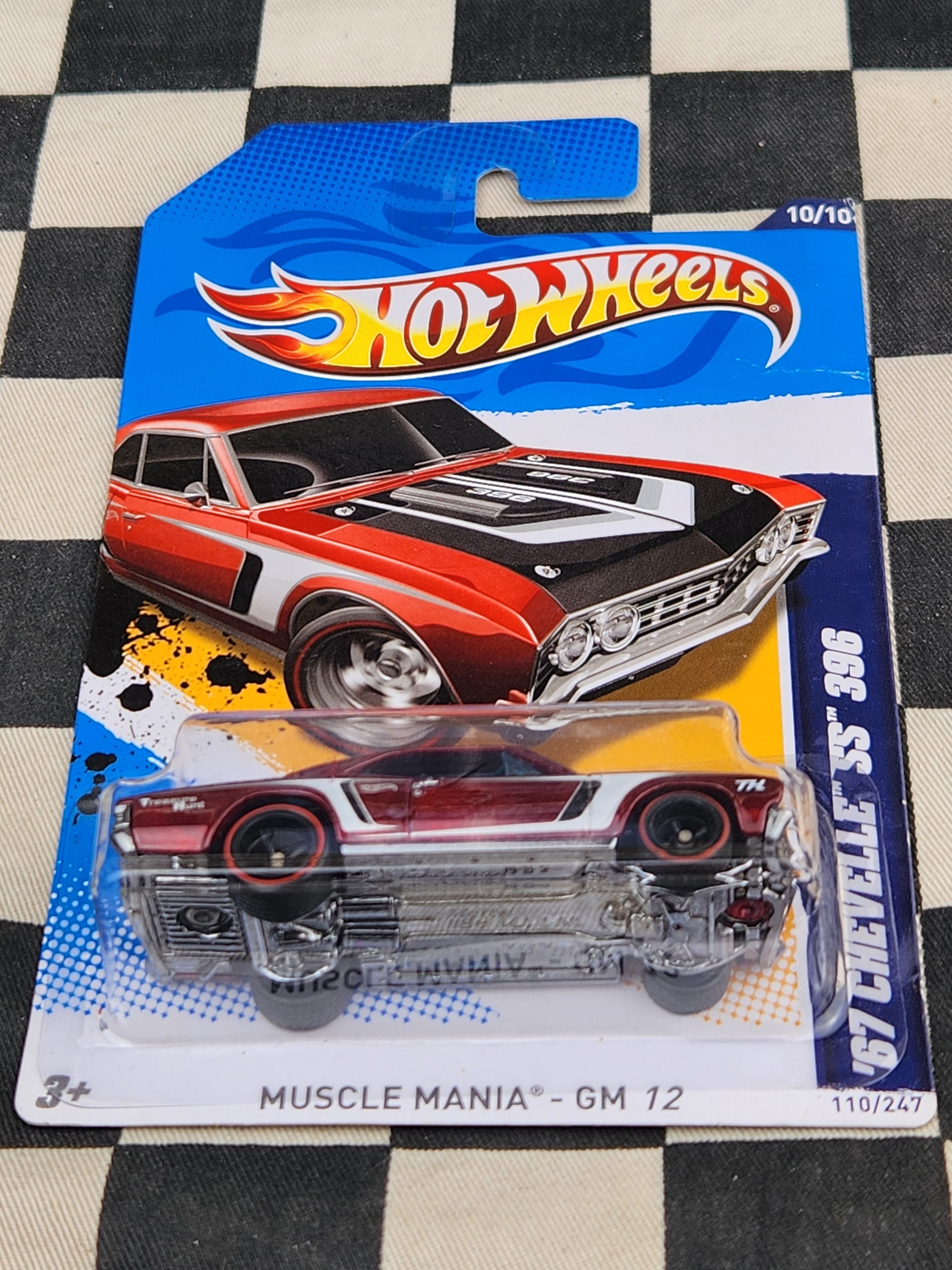 Hot Wheels 2012 Muscle Mania GM SUPER TREASURE HUNT 67 Chevelle SS 396
