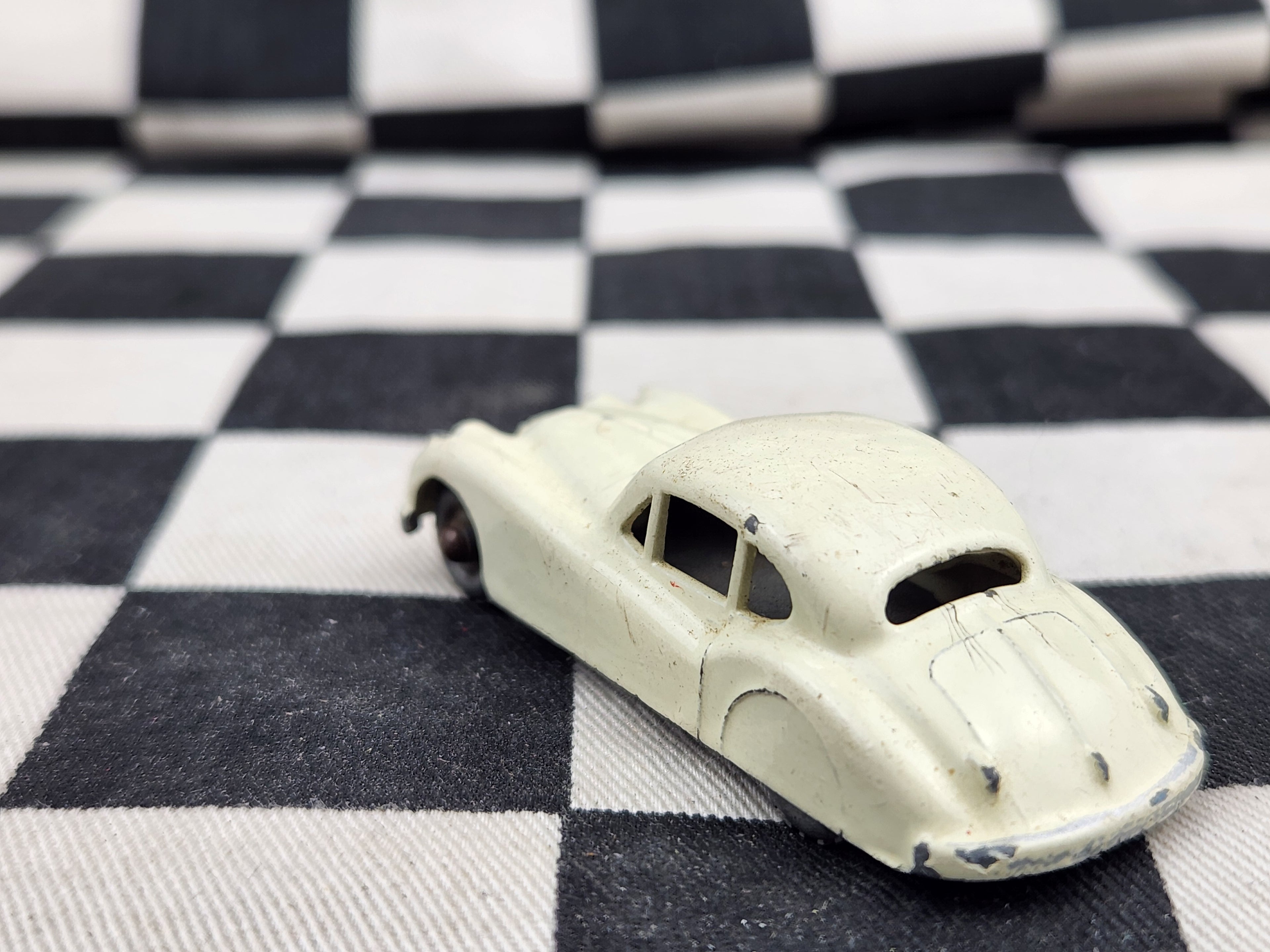 Vintage Loose Matchbox Lesney Jaguar XK140 Creamy White