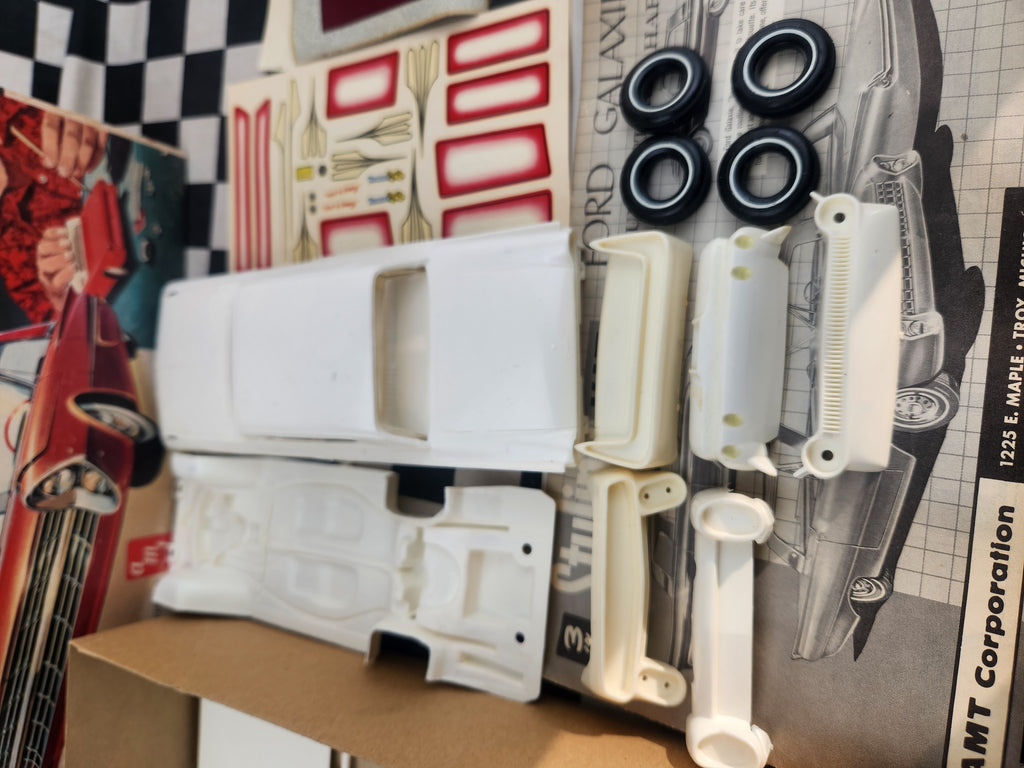 Rare Original AMT Styline Kit Ford Galaxie