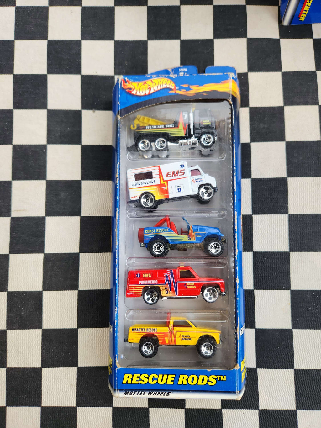 Hotwheels 2000 Rescue Rods Exclusive 5 Pack Tow Truck Jeep