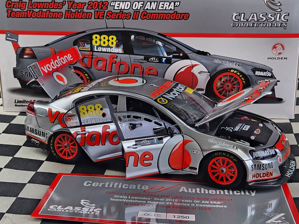 Classic Carlectables 1:18 Holden VE II Commodore 2012 Lowndes End of an Era