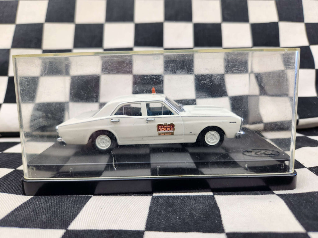 Trax 1:43 Ford XR Falcon Regent Taxi