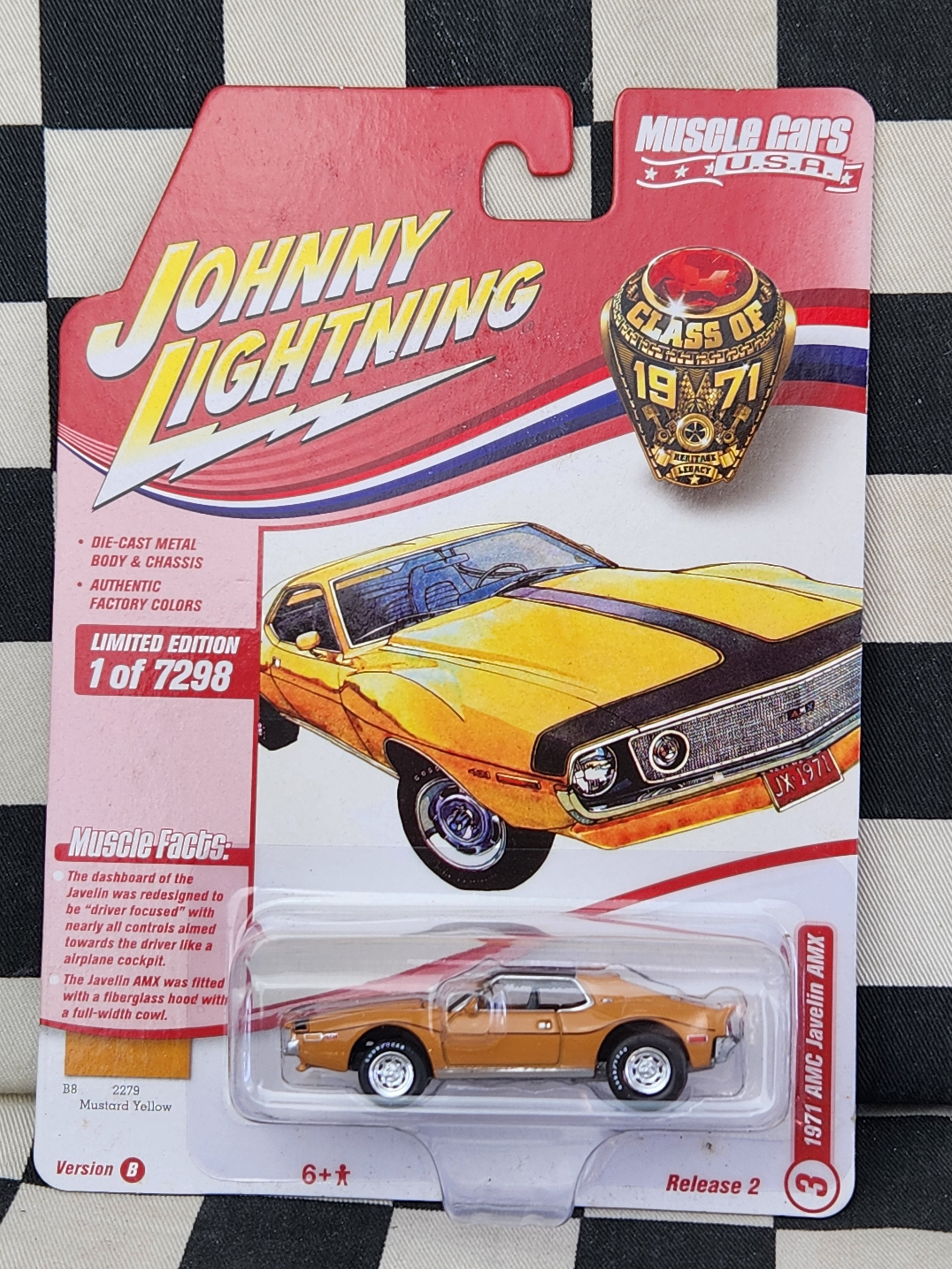 Johnny Lightning 1971 AMC Javelin AMX Mustard Yellow