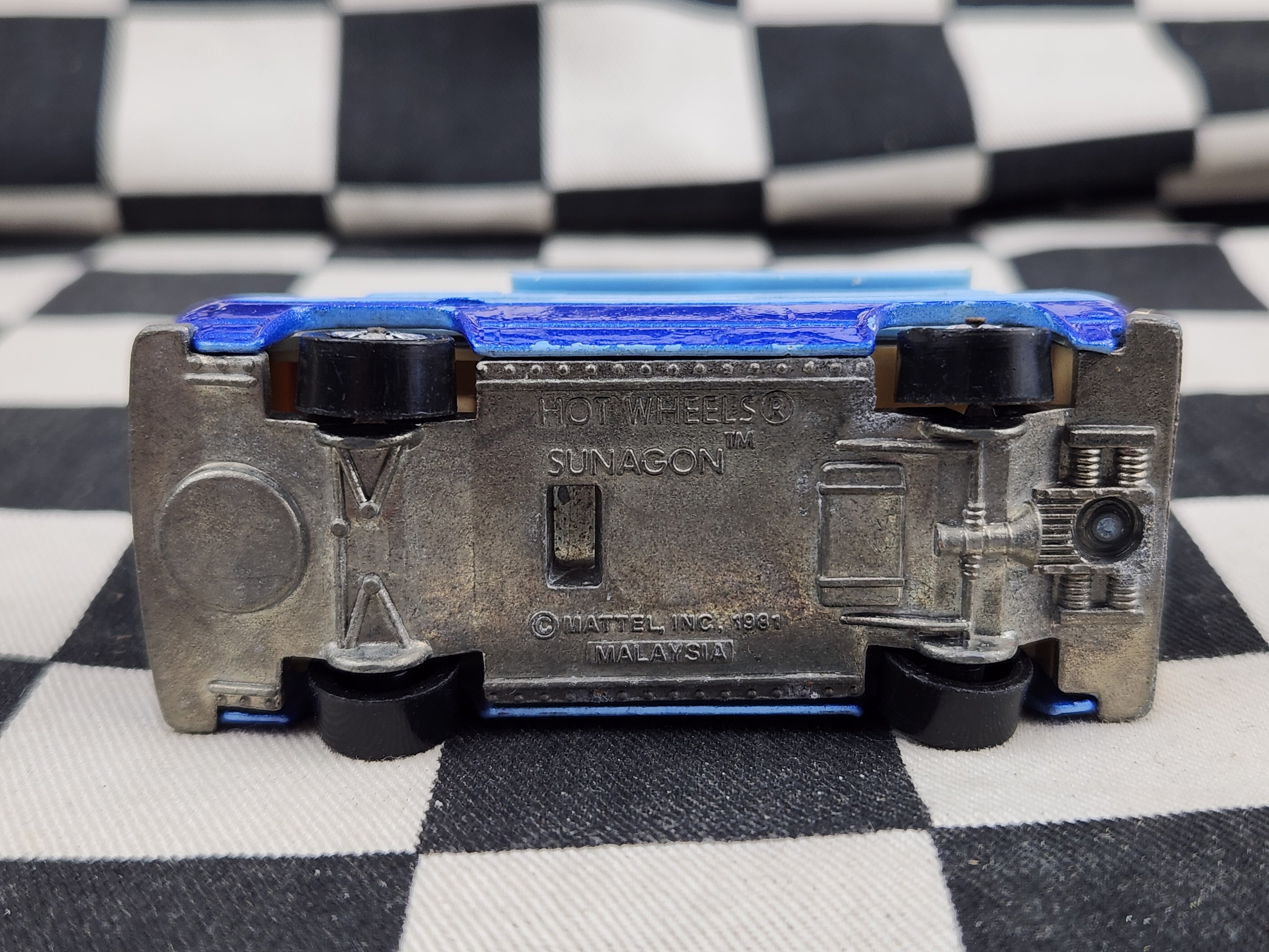 Vintage Loose Hot Wheels Sunagon VW Camper Blue