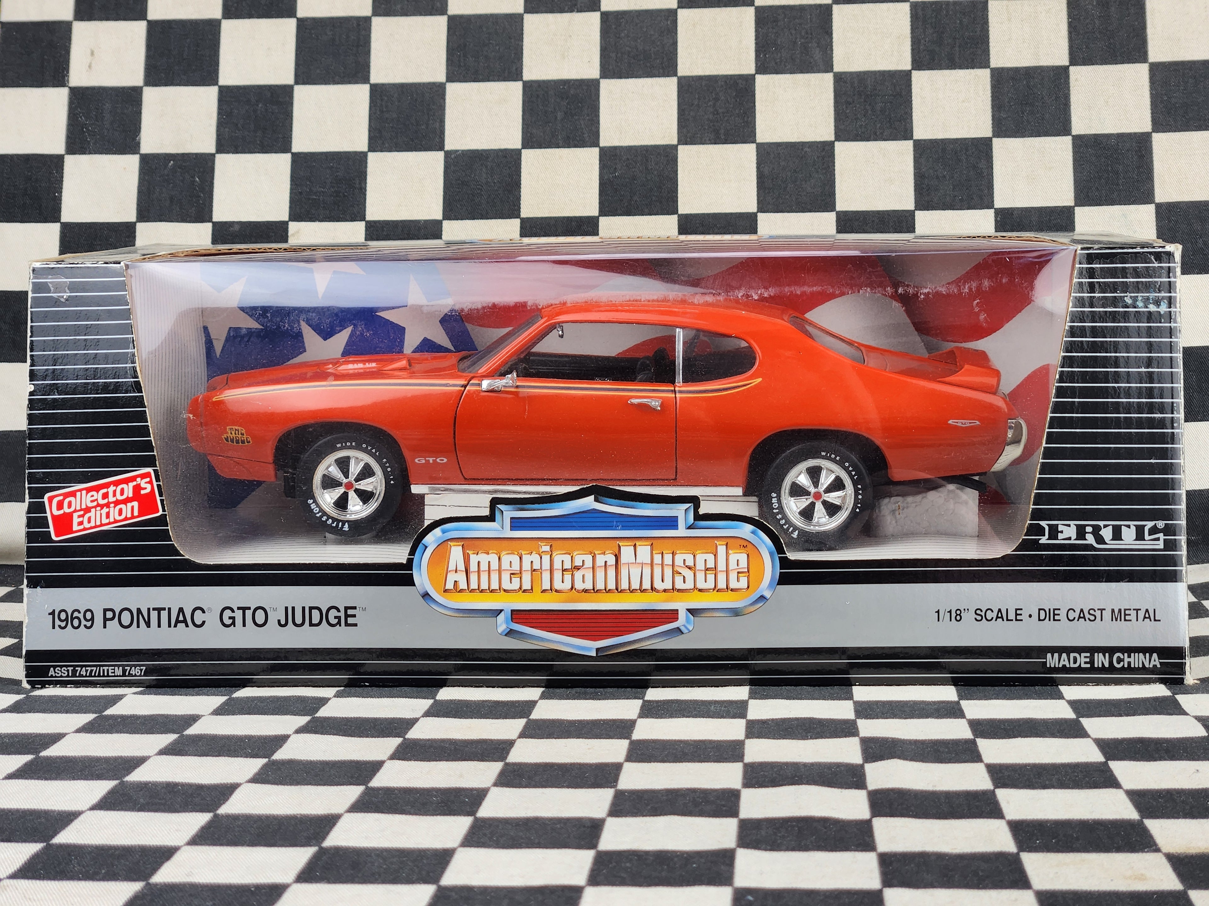 ERTL 1:18 American Muscle 1969 Pontiac GTO Judge