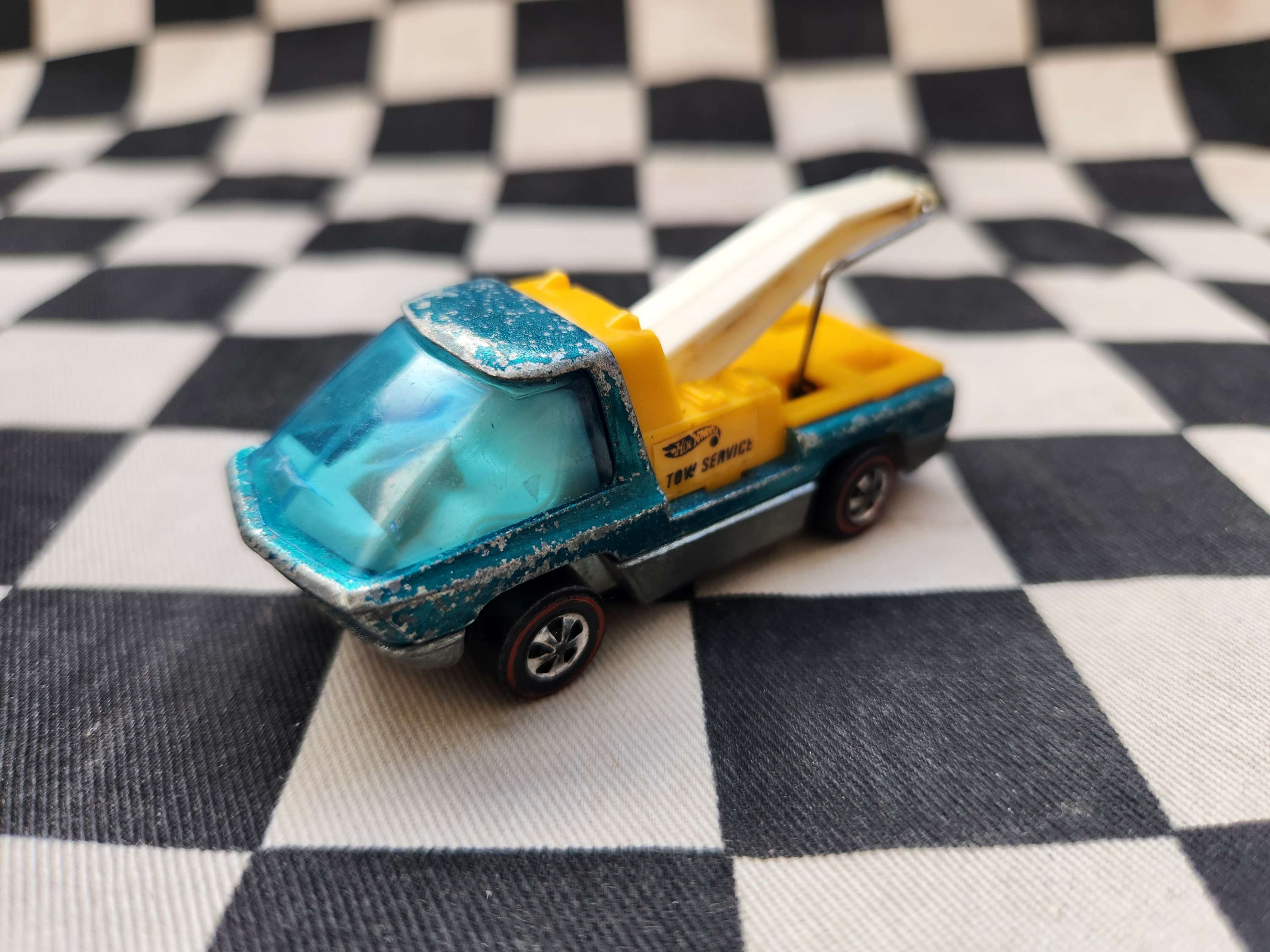 Vintage Loose Hot Wheels Redline Heavyweights Tow Truck Teal