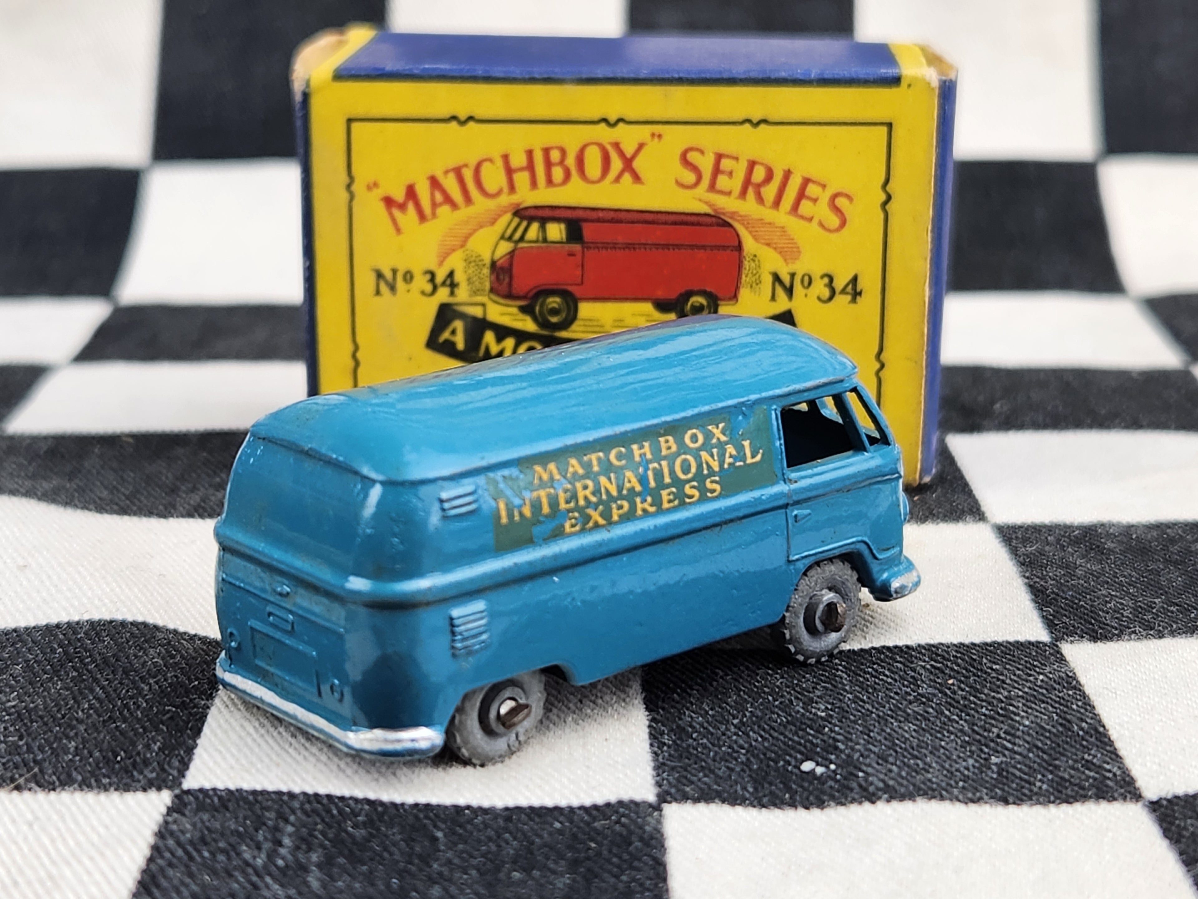 Matchbox Lesney Moko No34 Volkswagen Kombi Van in Original Box