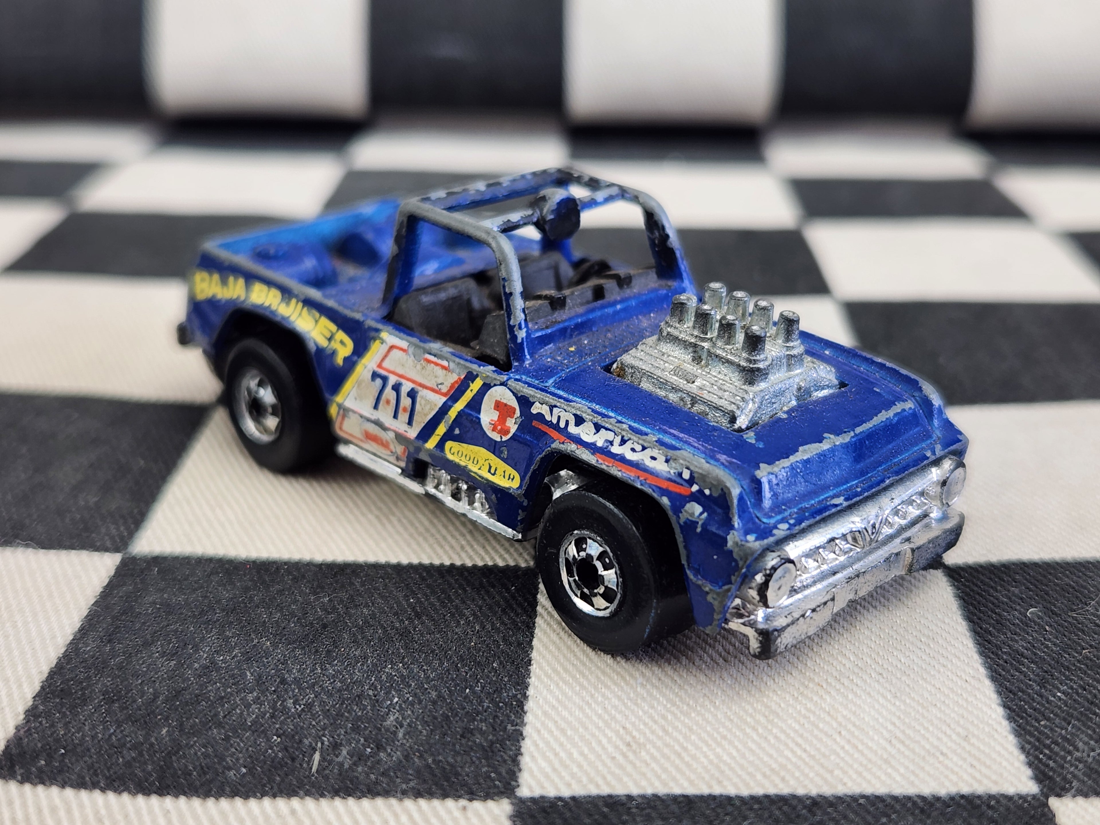 Vintage Loose Hot Wheels Black Wall Baja Bruiser