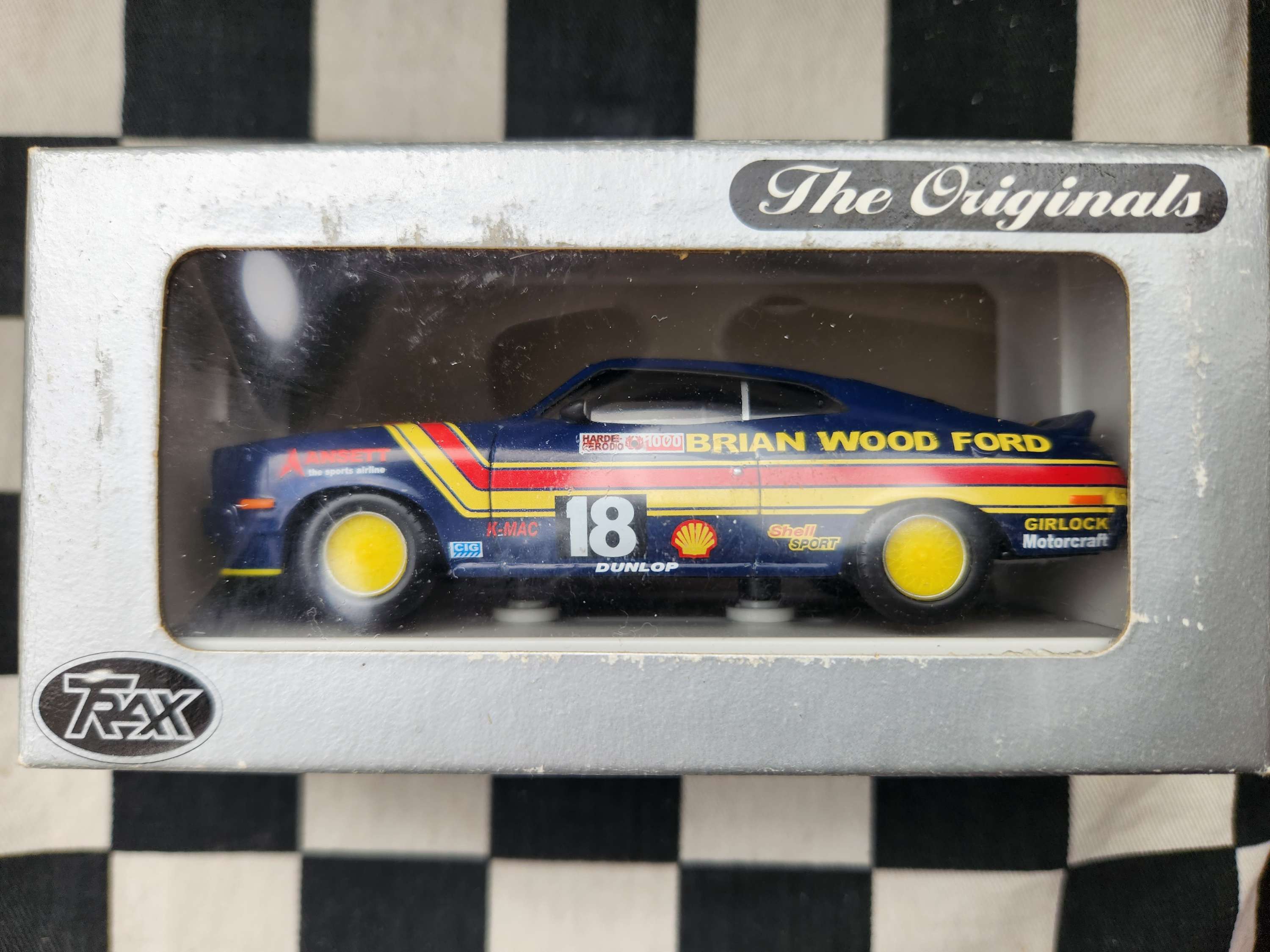 Trax 1:43 Ford XC Falcon Carter Lawrence Blue TR10D