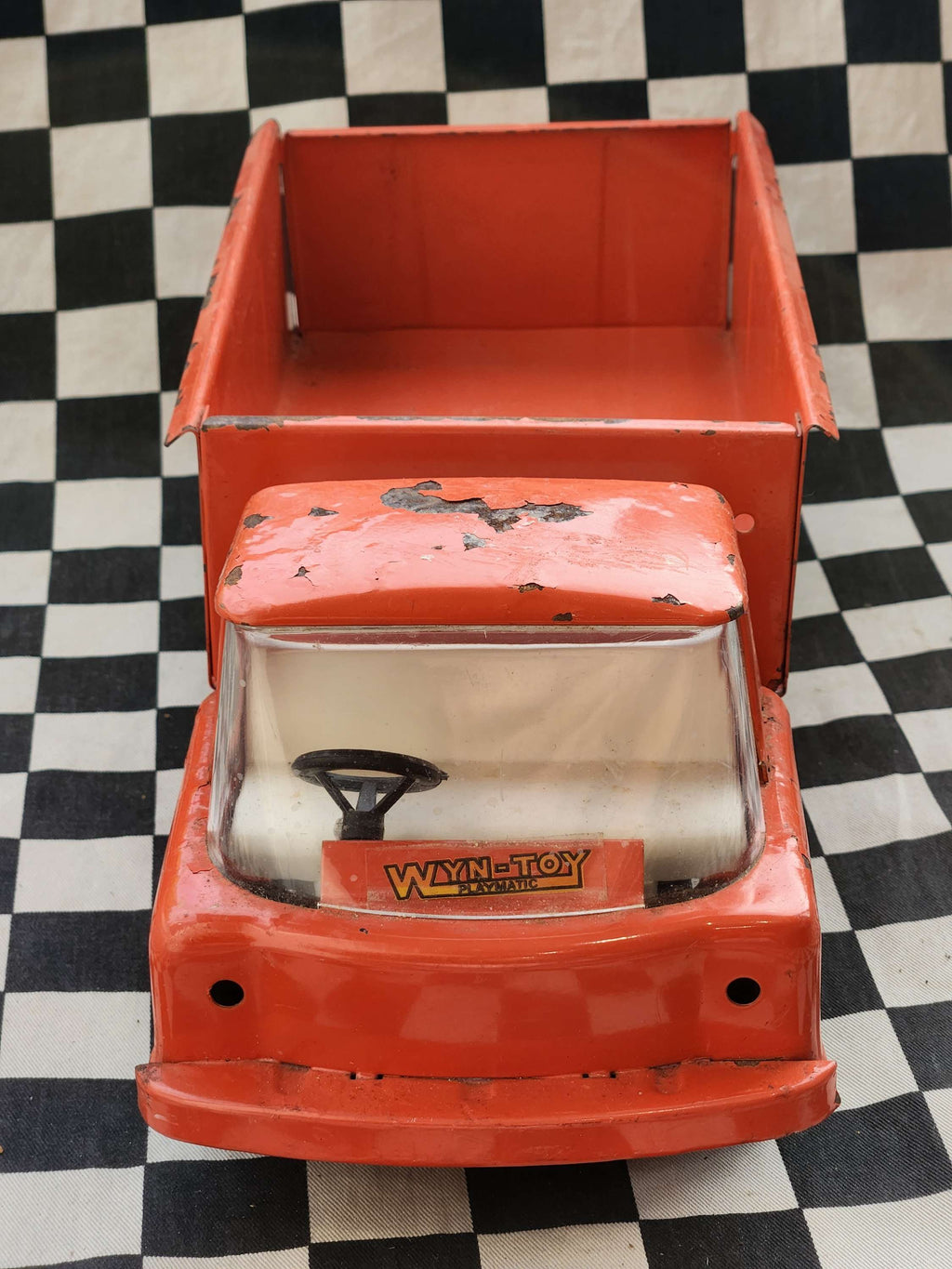 Vintage Wyn Toys Tin Dump Truck