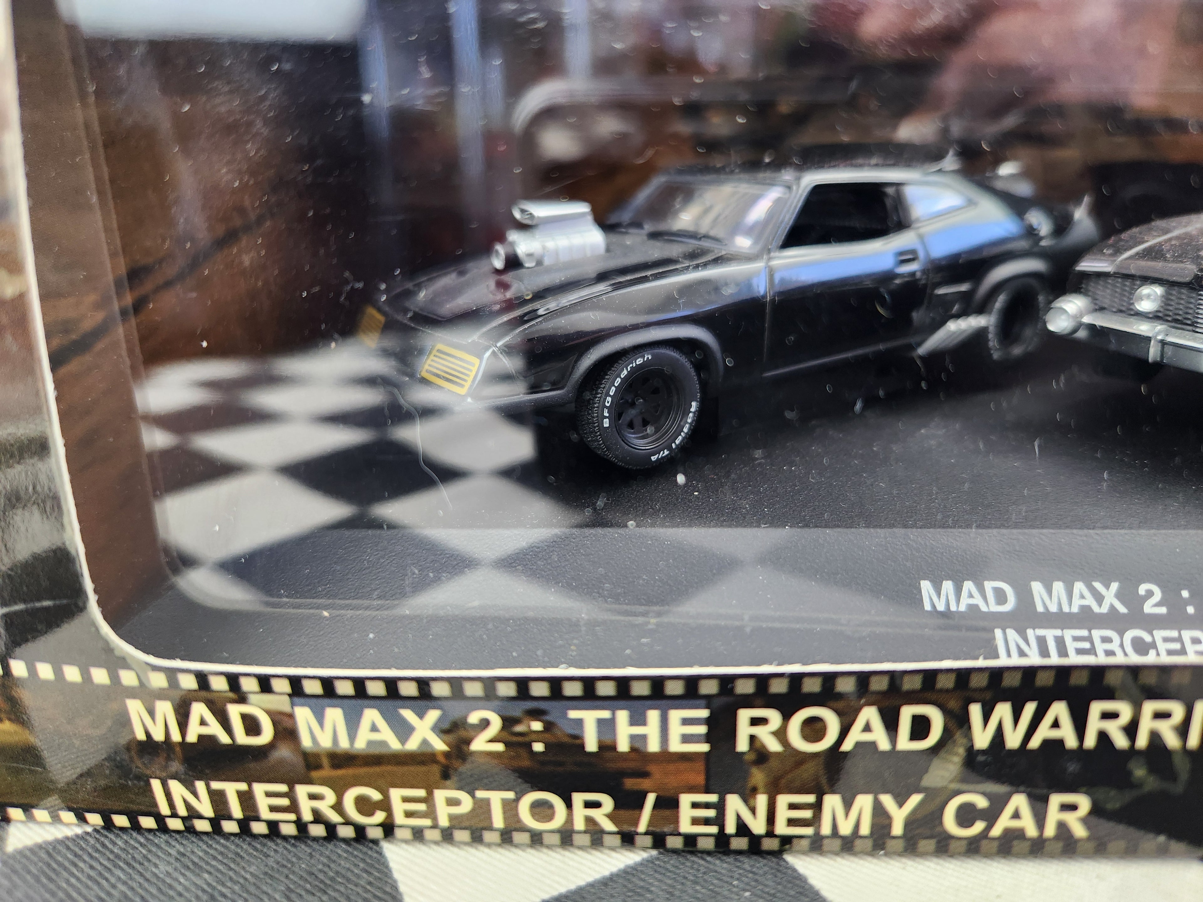 AutoArt 1:43 Mad Max 2 The Road Warrior Ford XB Interceptor / Enemy Car  Landau