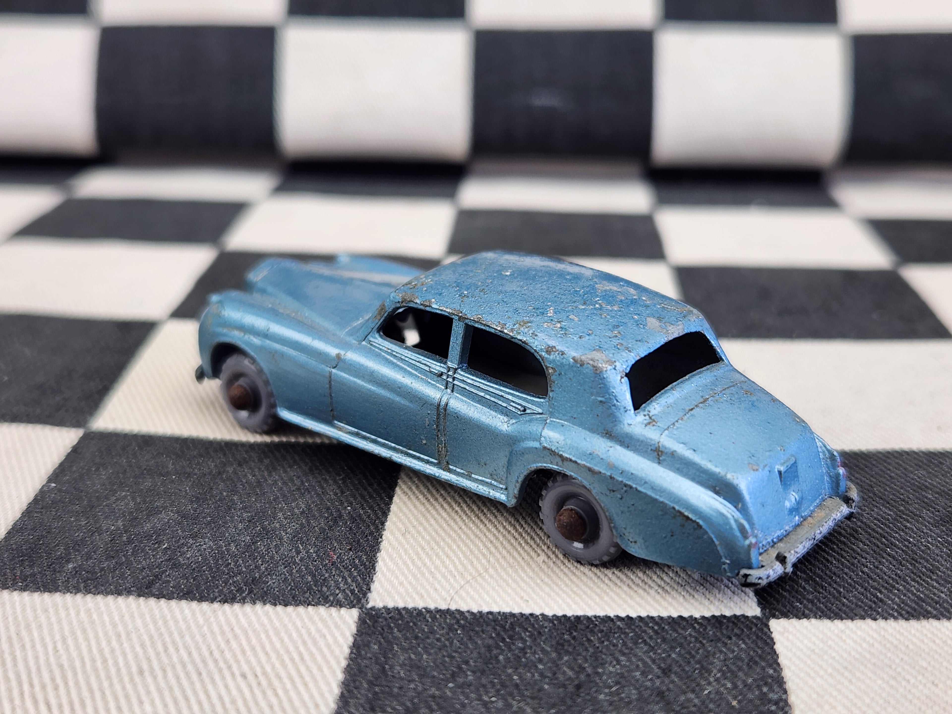 Vintage Loose Lesney Rolls Royce Silver Cloud Grey Wheel Variant