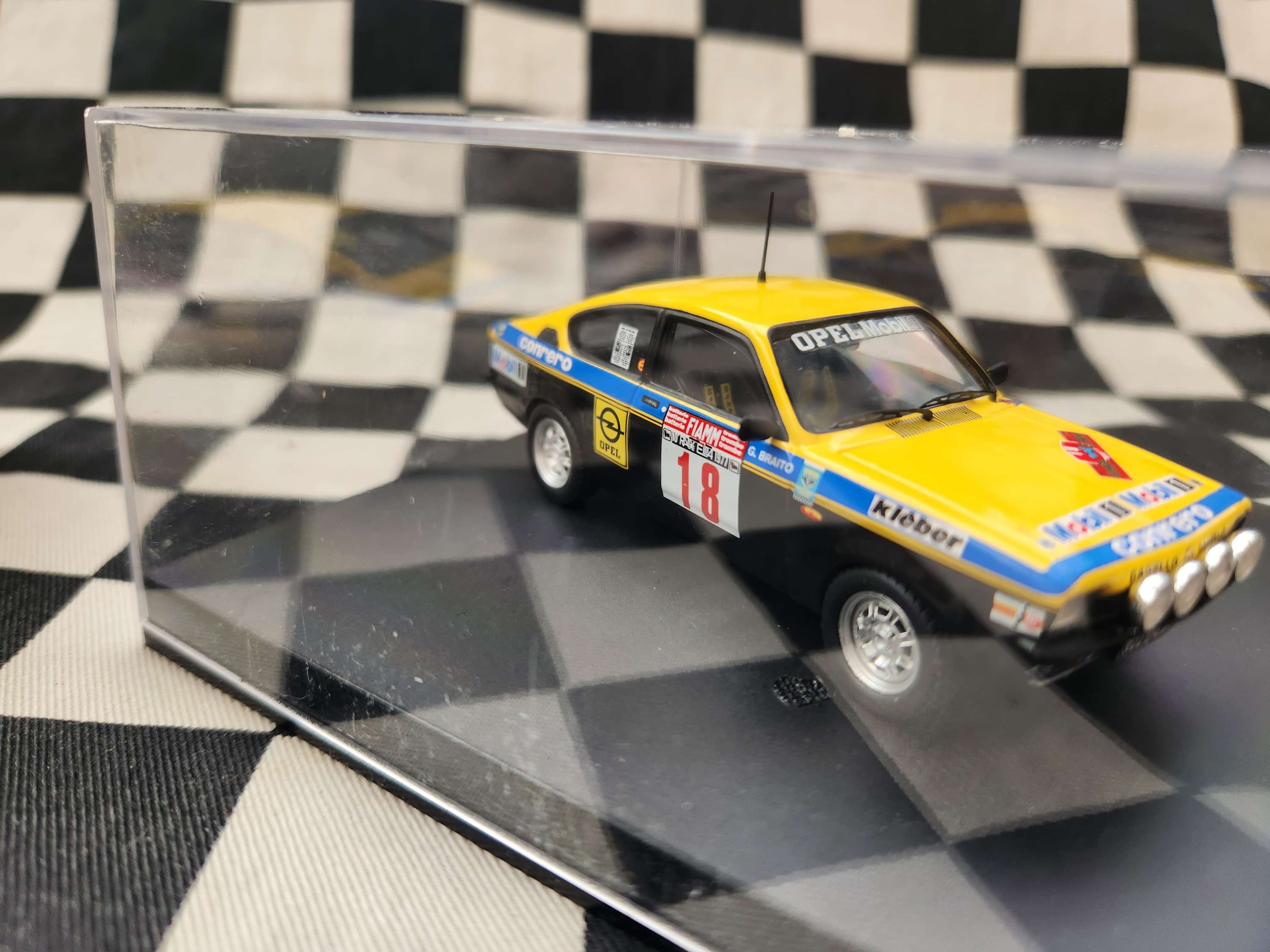 (Holden Gemini) Trofeu  1/43 Opel Kadett GT/E Elba Rally 77 Lucky /Braito