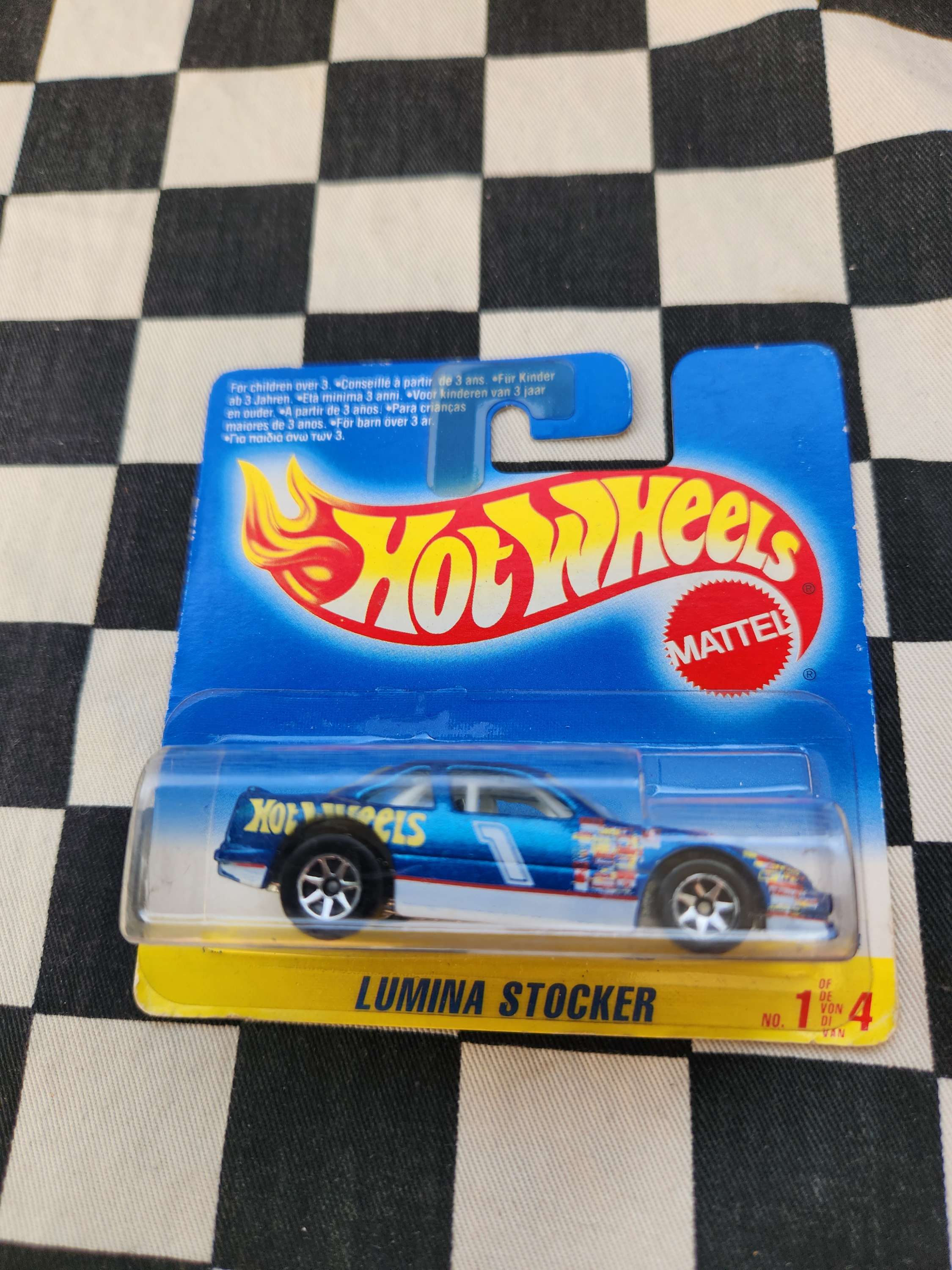 Hot Wheels 1995 Race Team Lumina Stocker Wheel Variation Short Card