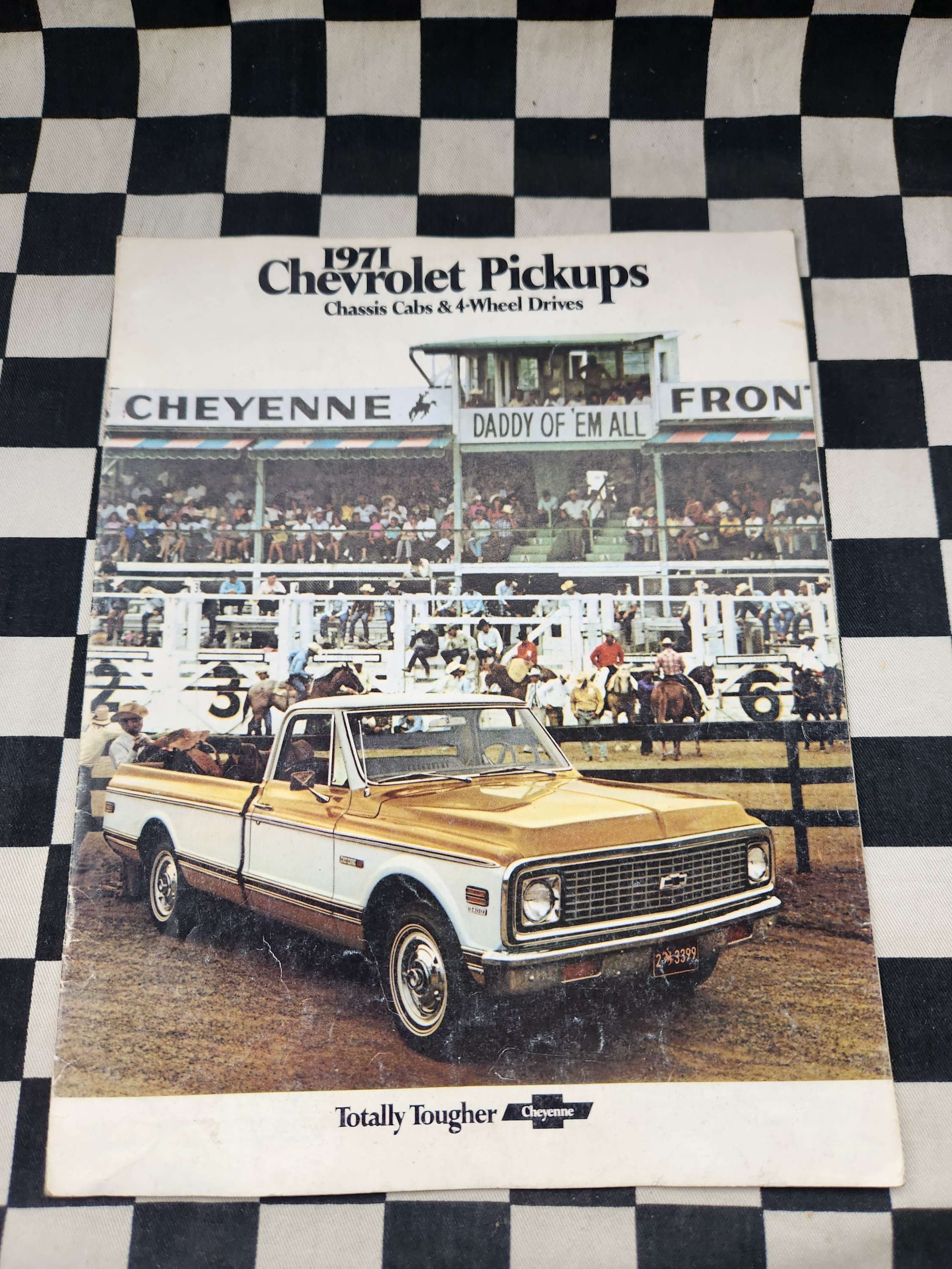 Original 1971 Chevrolet Pickups Full Sales Brochure C10 C20 C30 4x4