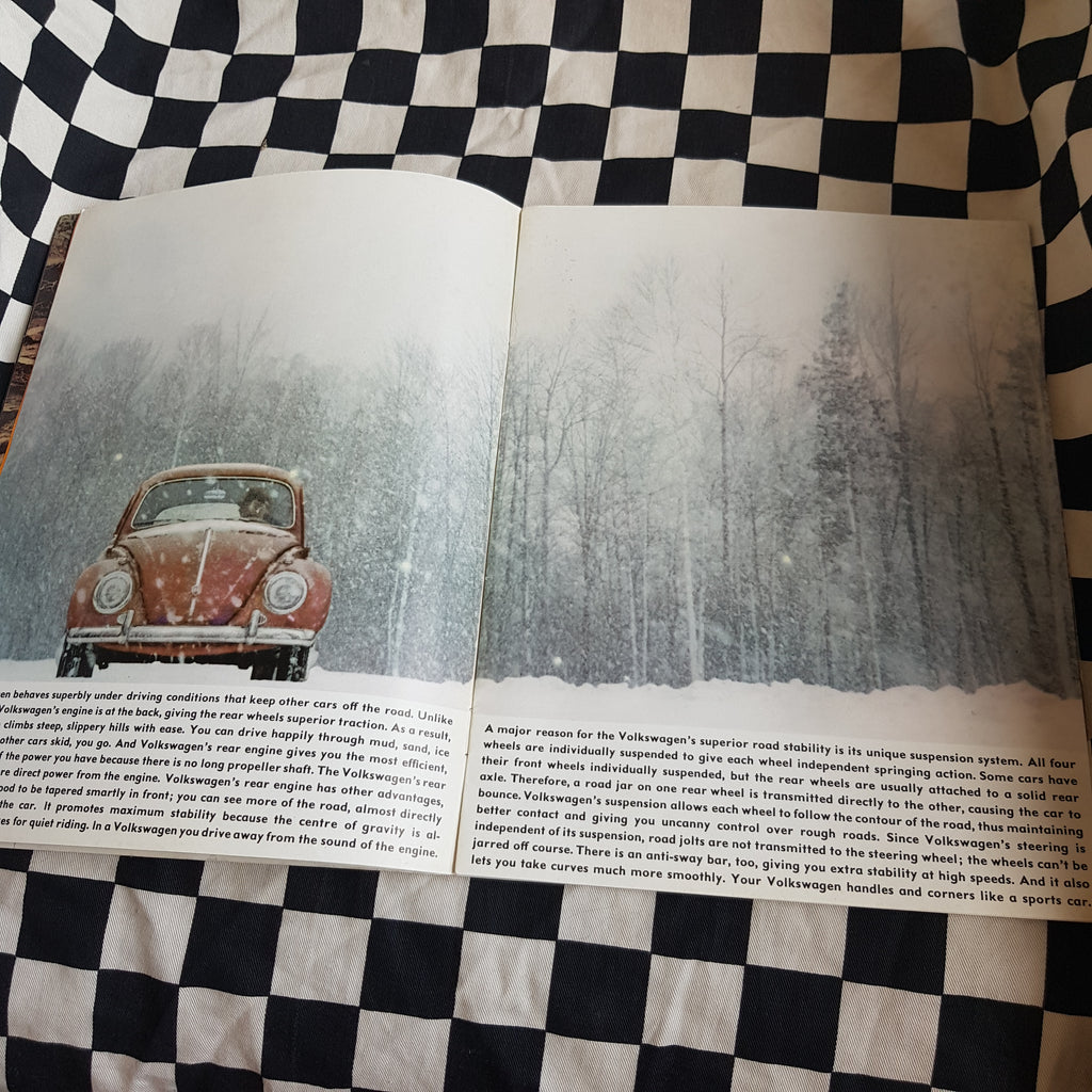 Volkswagen Beetle 1961-62 Deluxe Sales Brochure