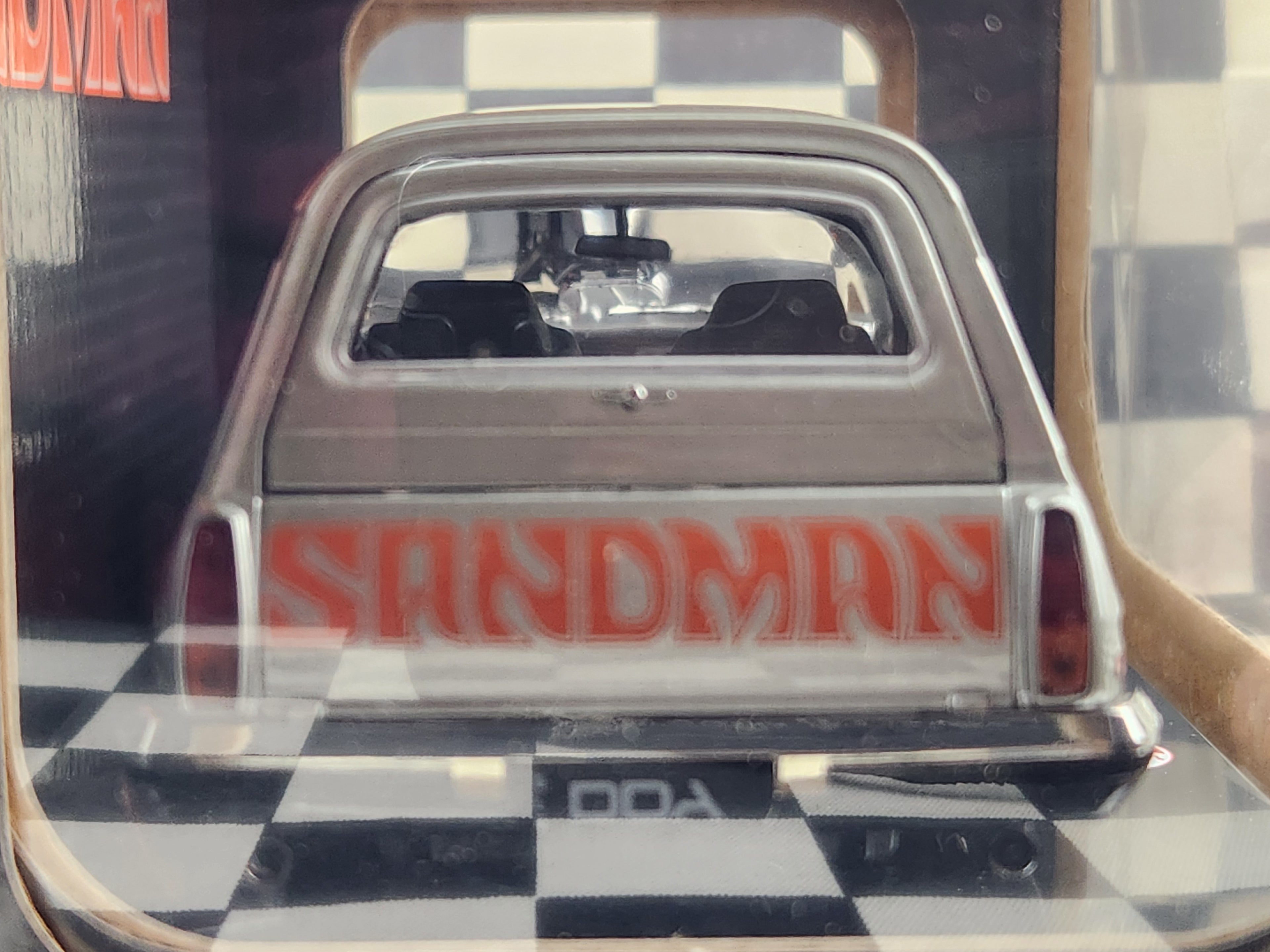 DDA Collectibles 1:24 Holden HZ Custom Panel Van Blown Silver Detailed ...
