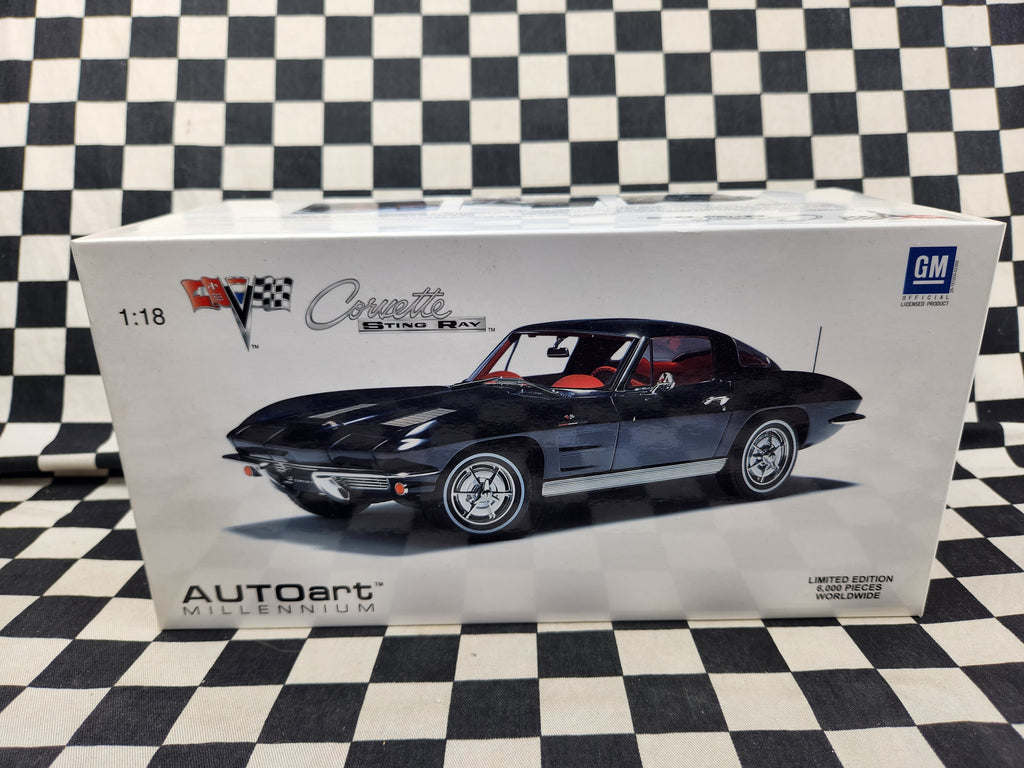 Autoart Millennium 1963 Corvette Stingray Dark Blue