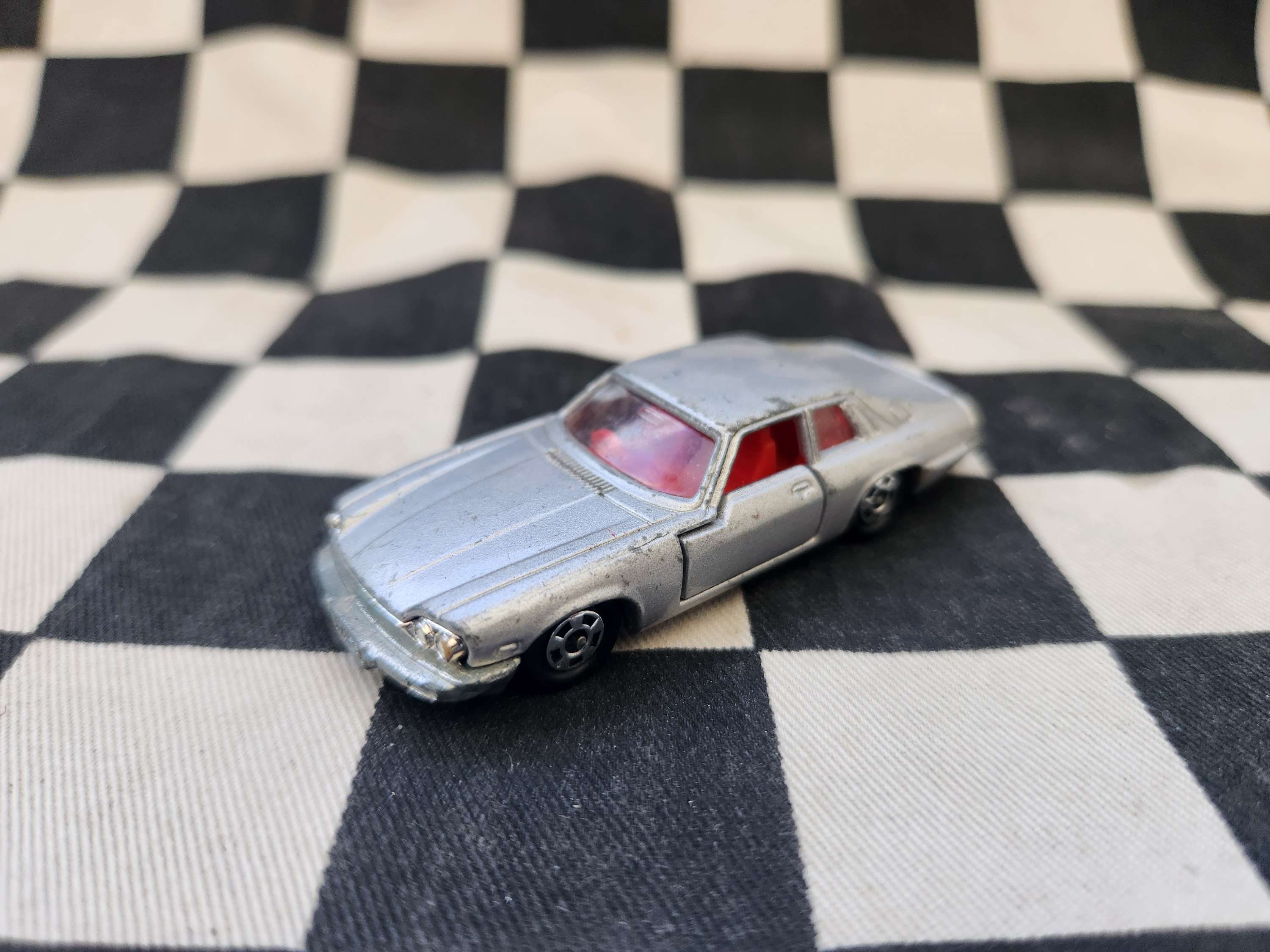 Vintage Loose Tomica Jaguar XJS