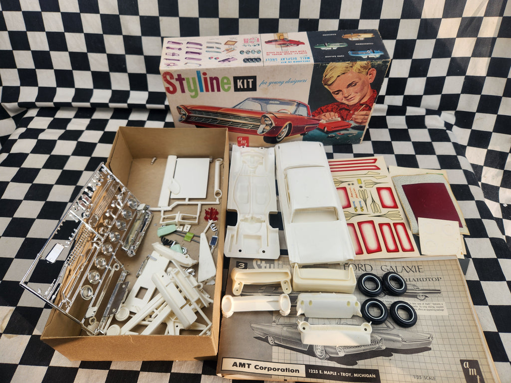 Rare Original AMT Styline Kit Ford Galaxie