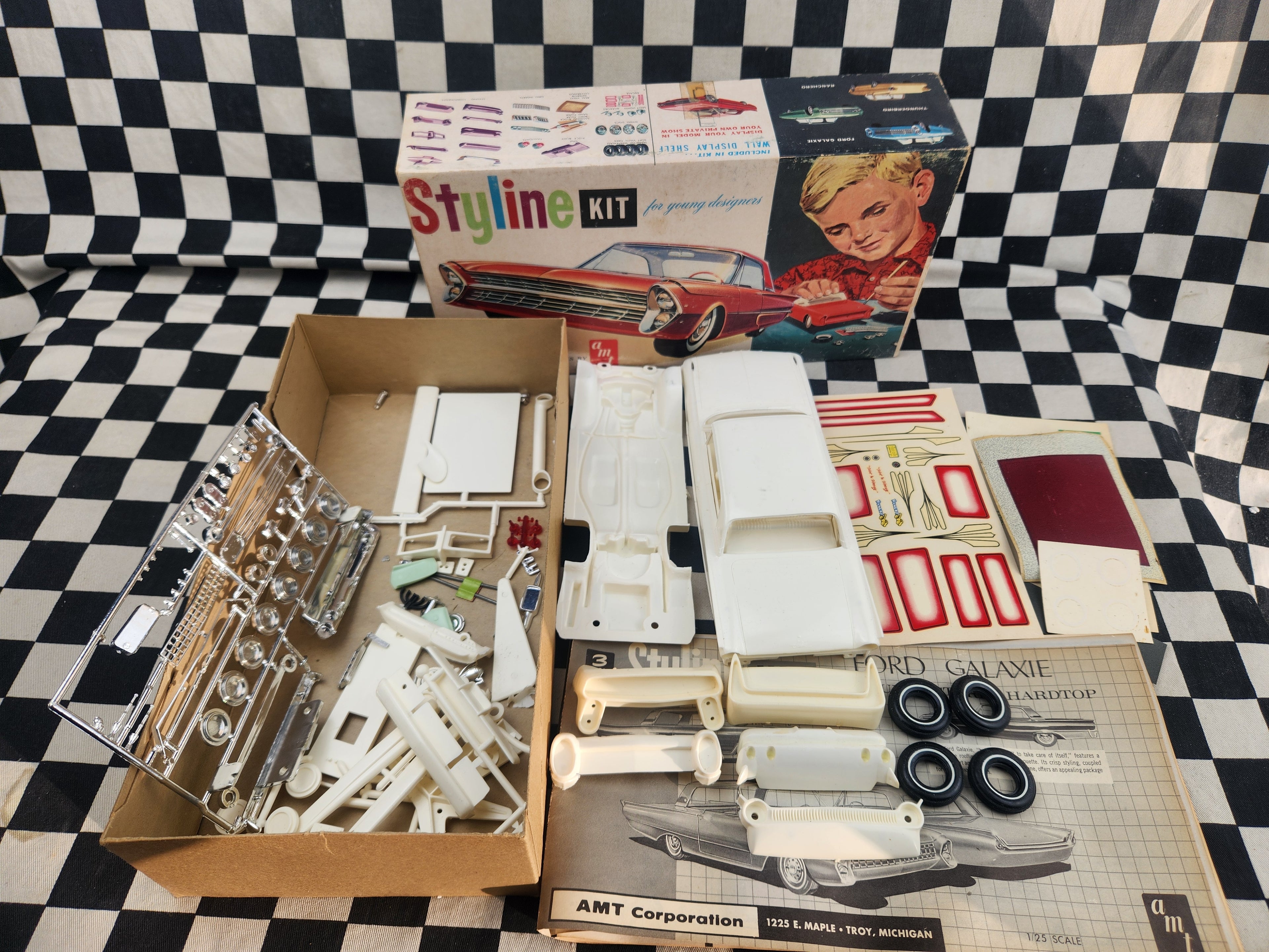 Rare Original AMT Styline Kit Ford Galaxie