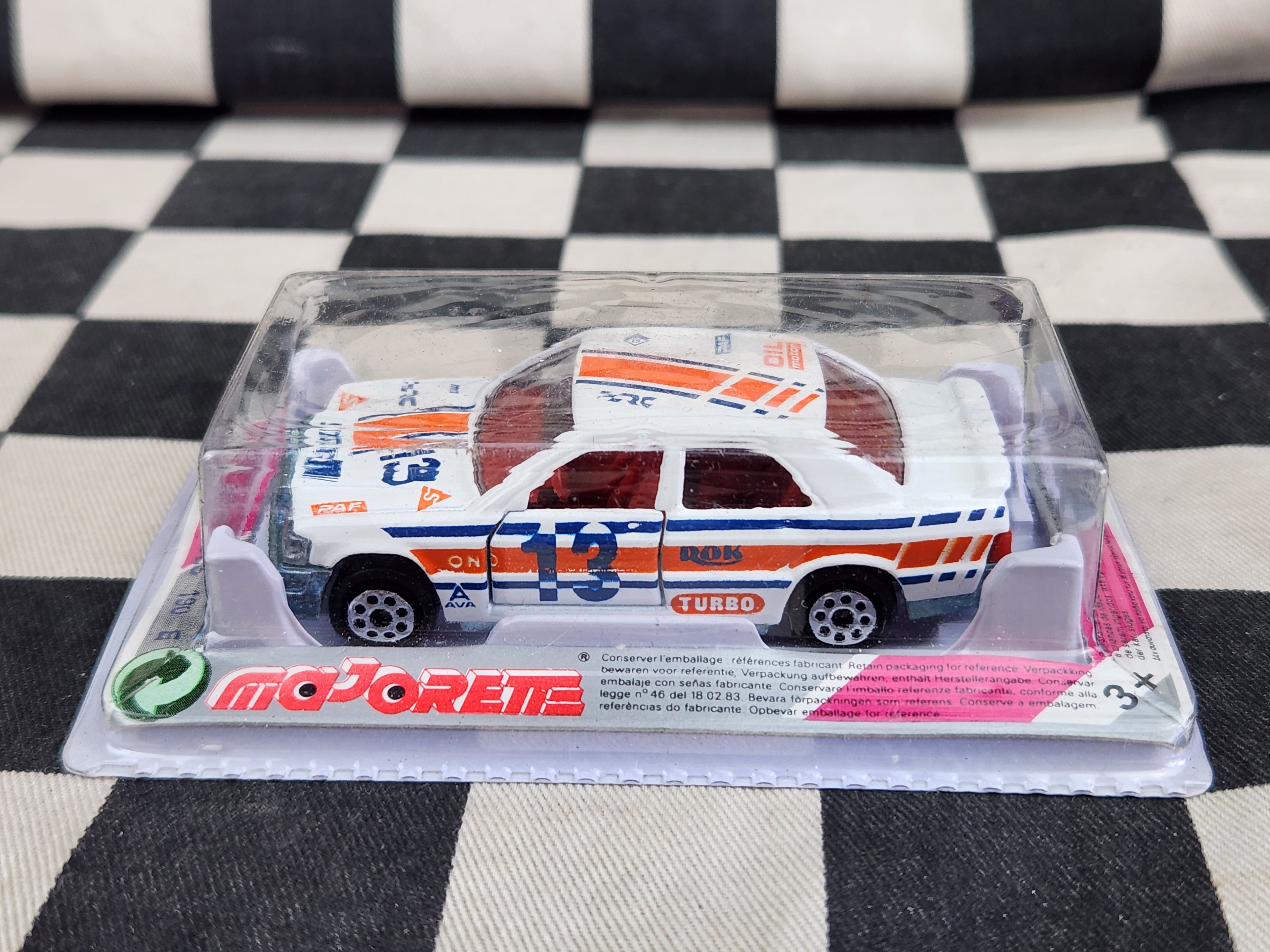 Majorette #231 Mercedes 190E