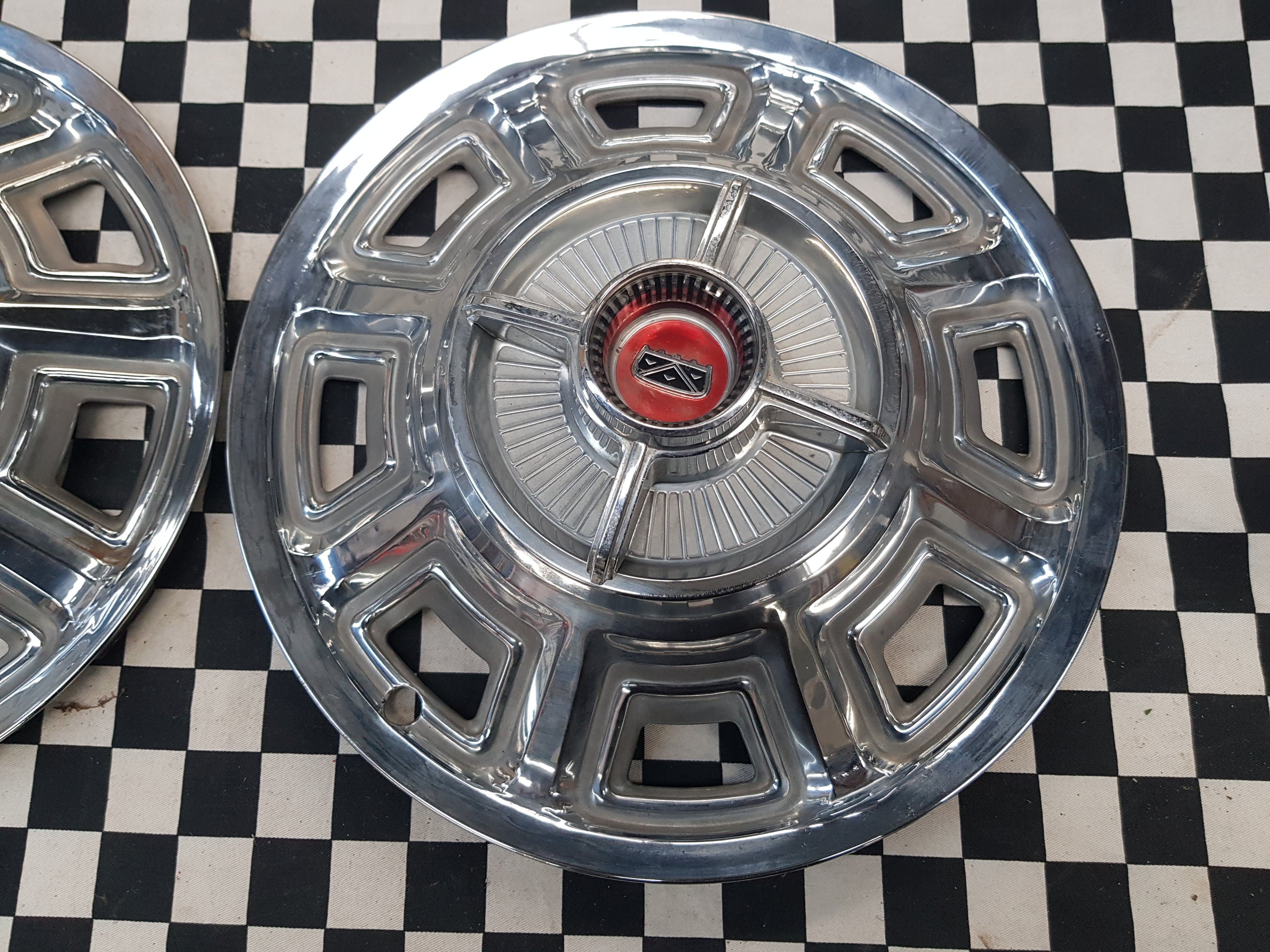 Kustom Hubcaps Early Ford Fairlane X2