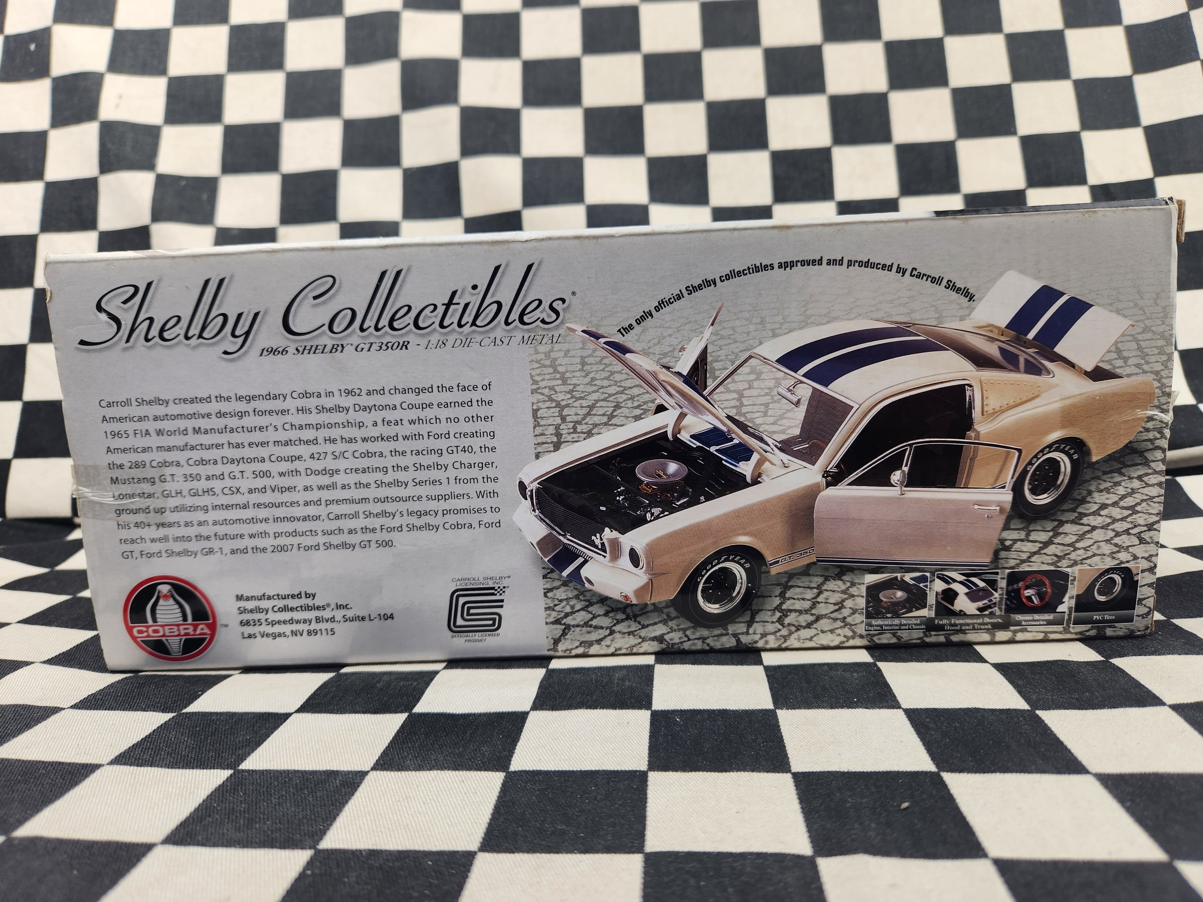 Shelby Collectables 1:18 1966 Shelby Mustang GT350R Die Cast Model