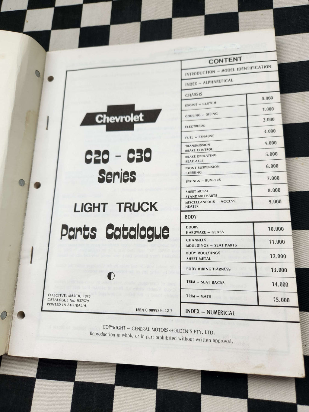 Chevrolet 1975 C20 / C30 Light Duty Truck Factory Parts Catalogue
