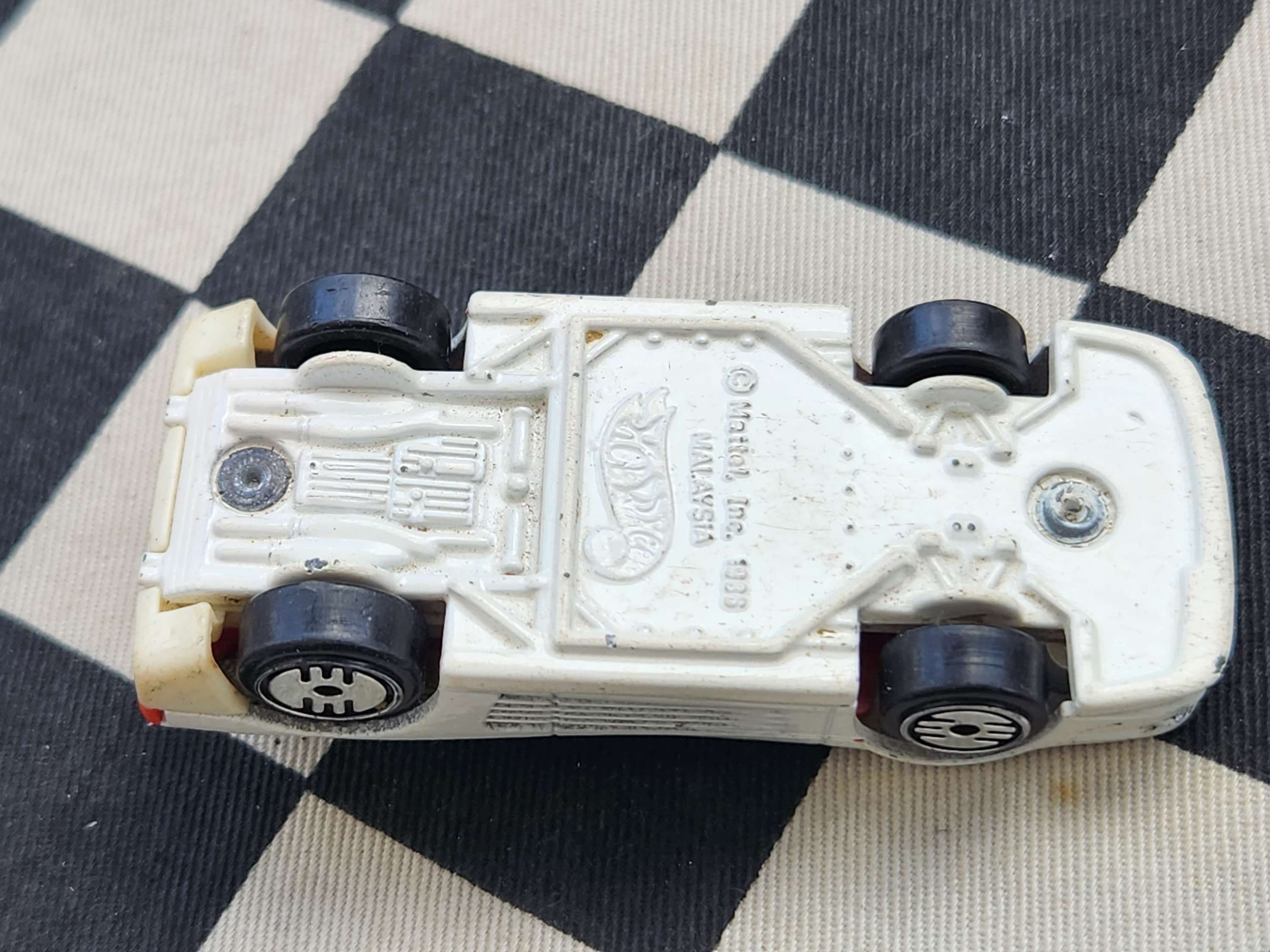 Vintage Loose Hot Wheels Ferrari Testarossa White