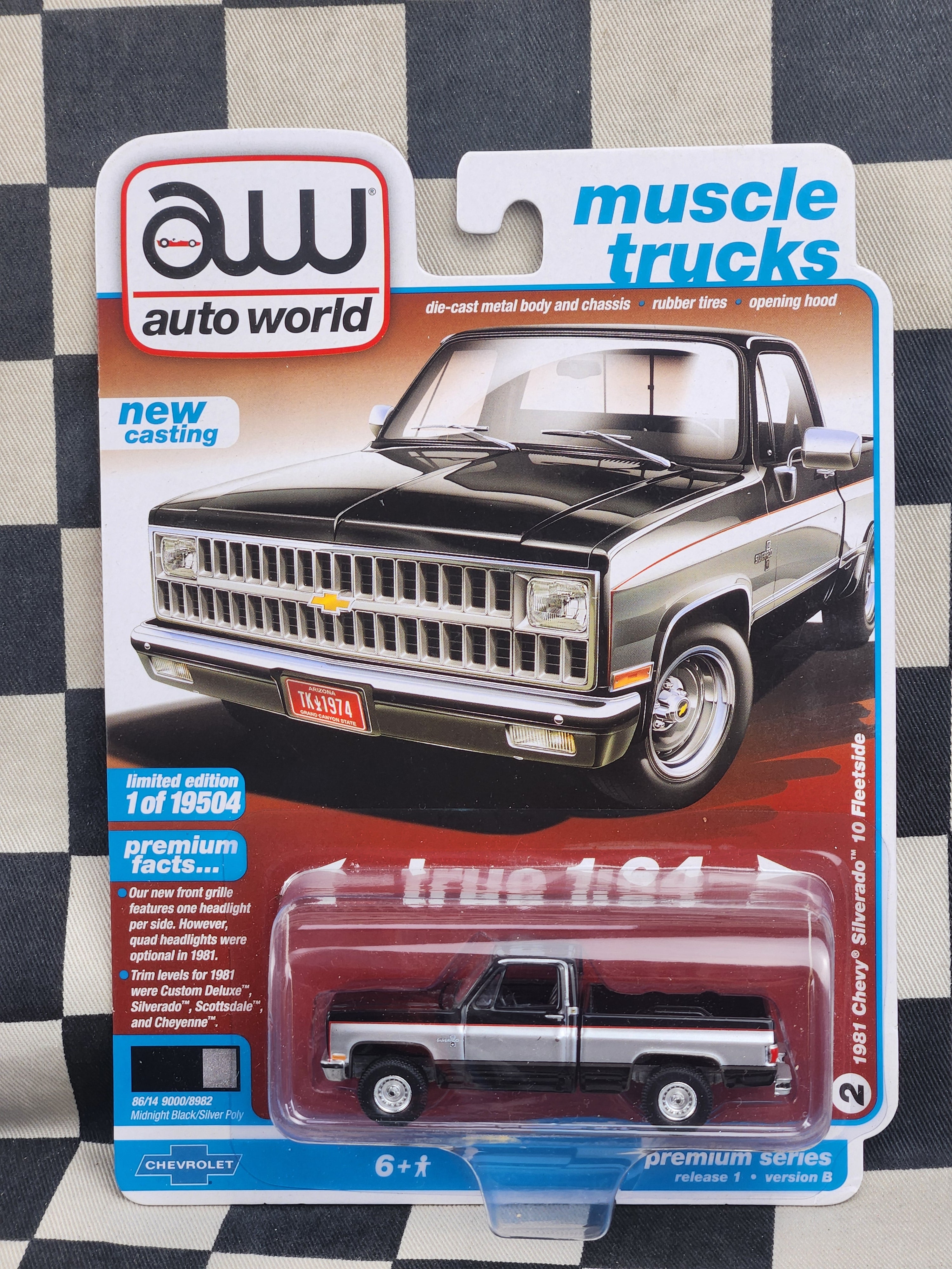 Auto World Muscle Trucks 1981 Chevy Silverado C10 Fleetside Black/Silver