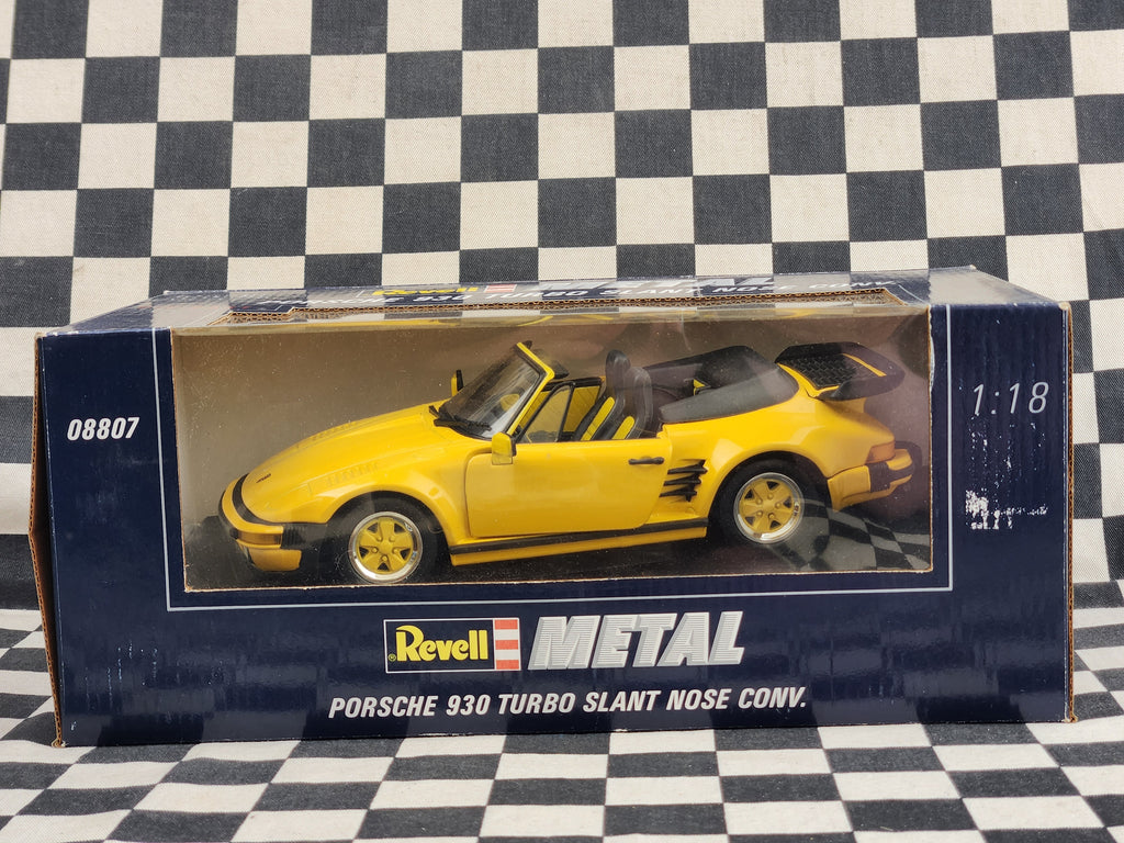 1:18 Revell Metal Porsche 930 Turbo Slant Nose Convertible