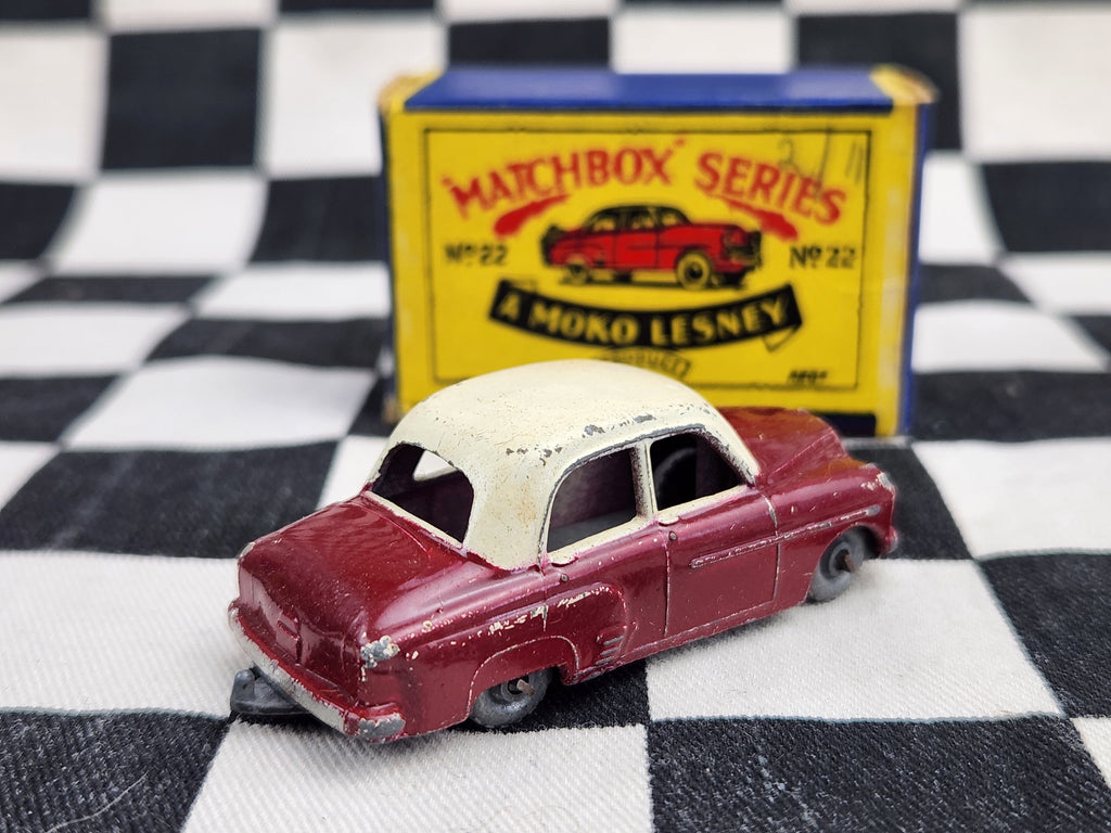 Matchbox Lesney Moko No22 Vauxhall Cresta in Original Box