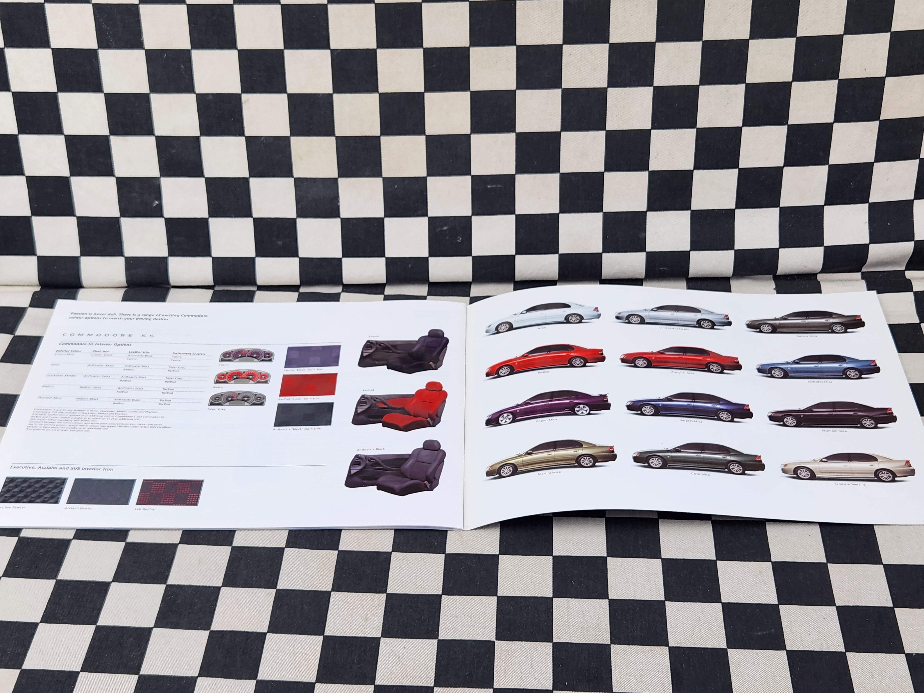 VY Series II Holden Commodore Executive Acclaim SV6 SV8 SS Sales Brochure